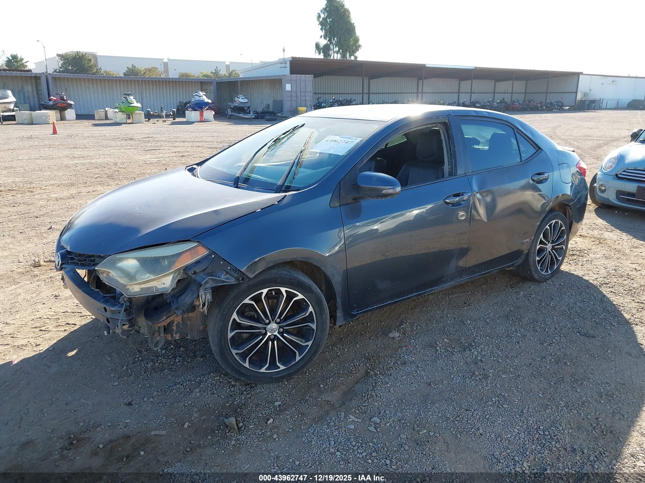 TOYOTA COROLLA image 2