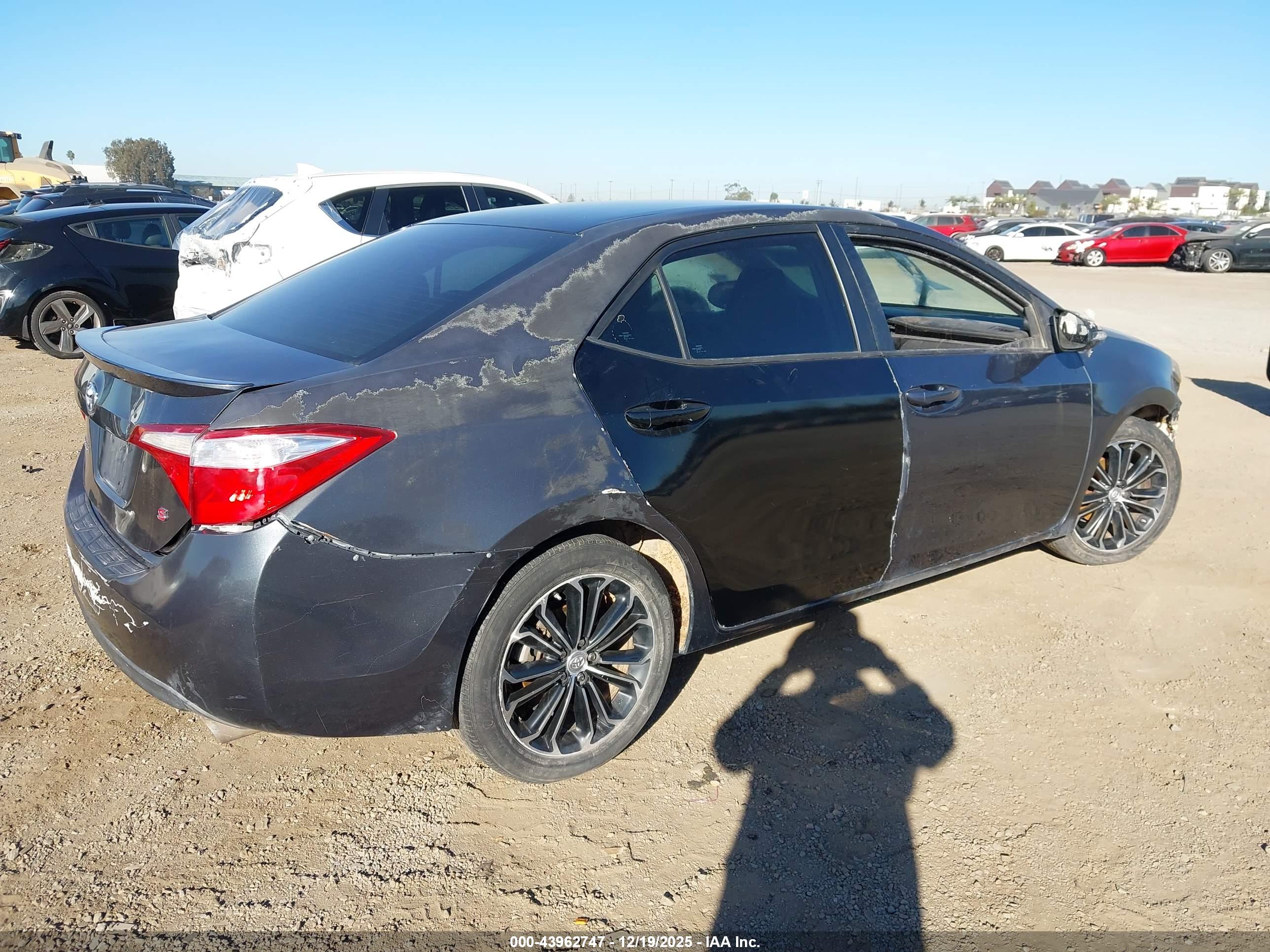 TOYOTA COROLLA image 4