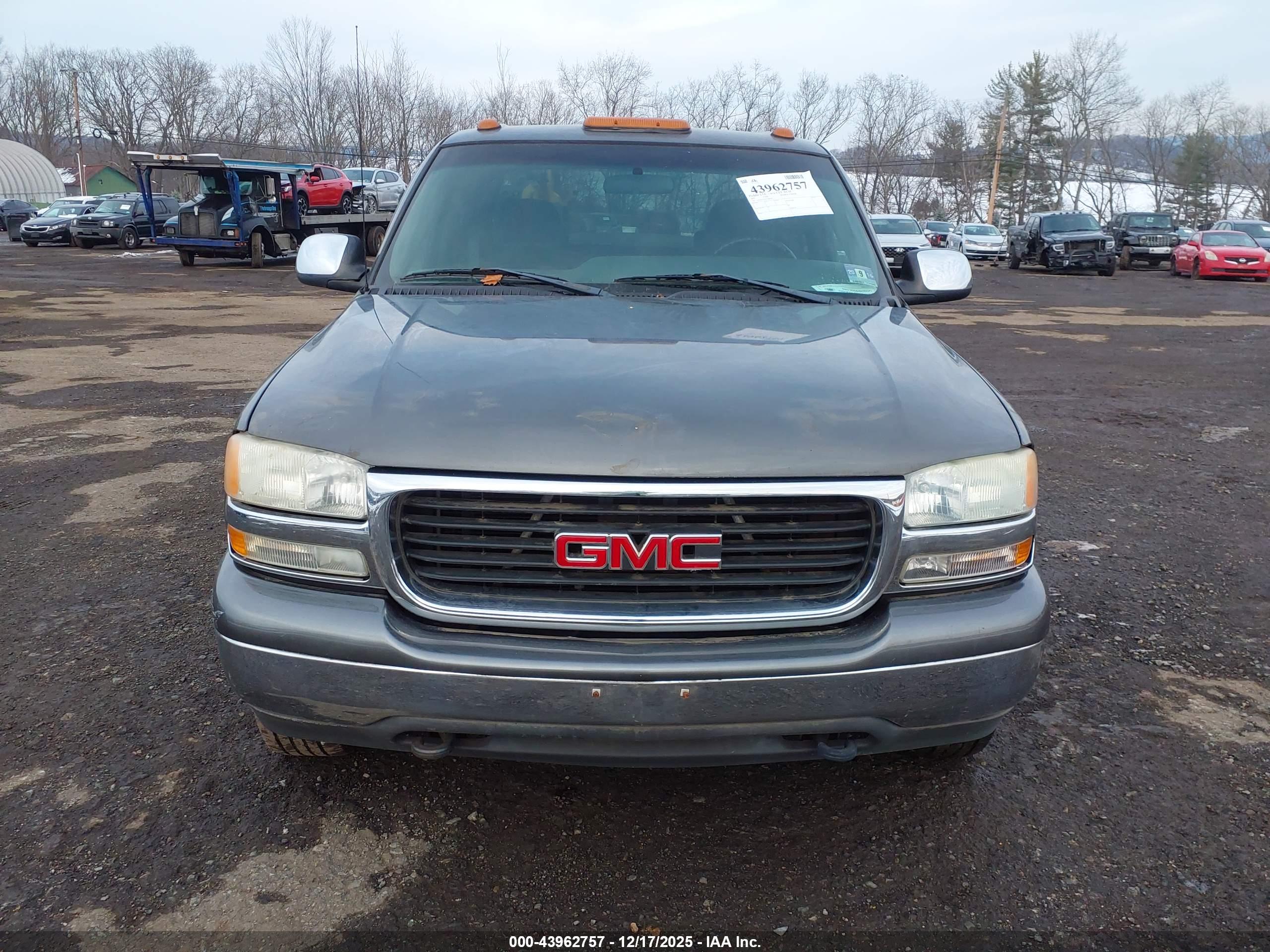 GMC SIERRA image 6