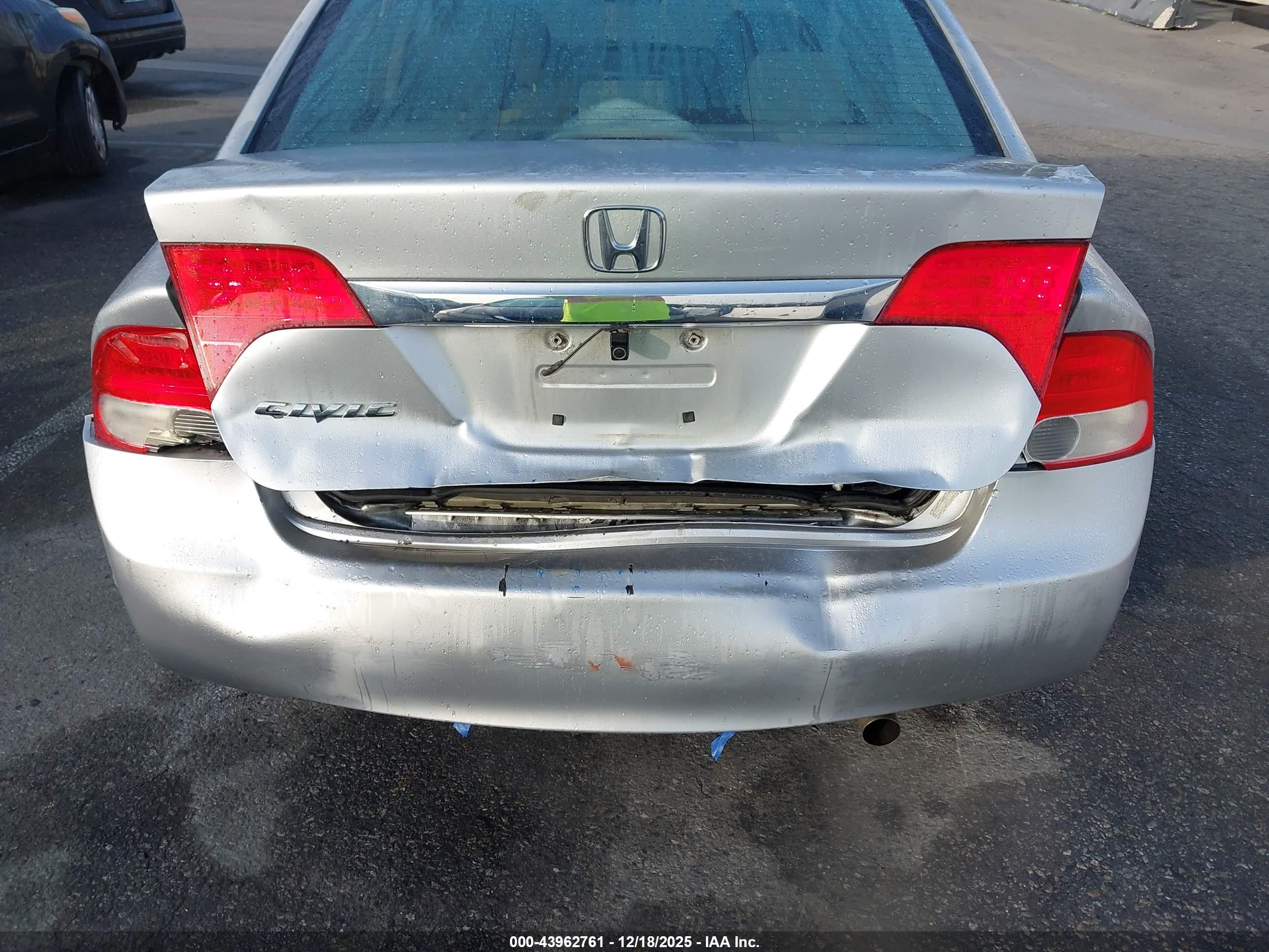 HONDA CIVIC image 6