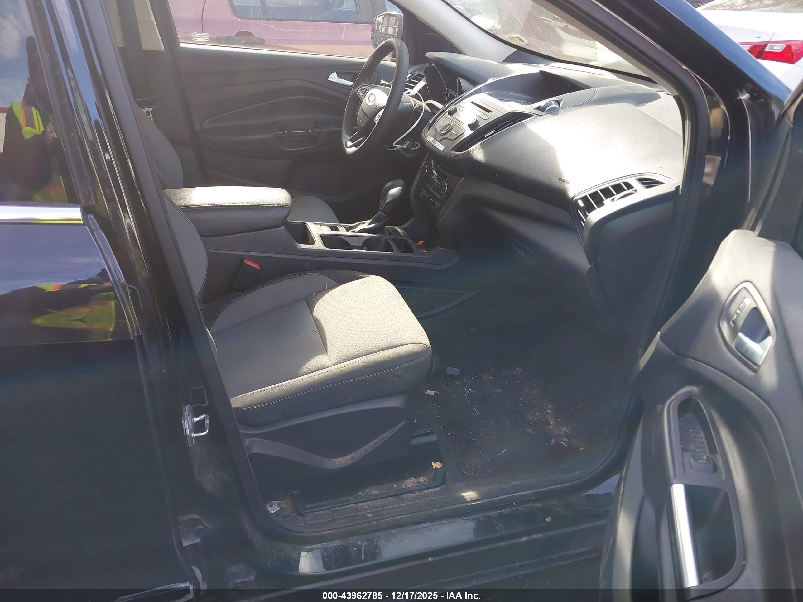 FORD ESCAPE image 5