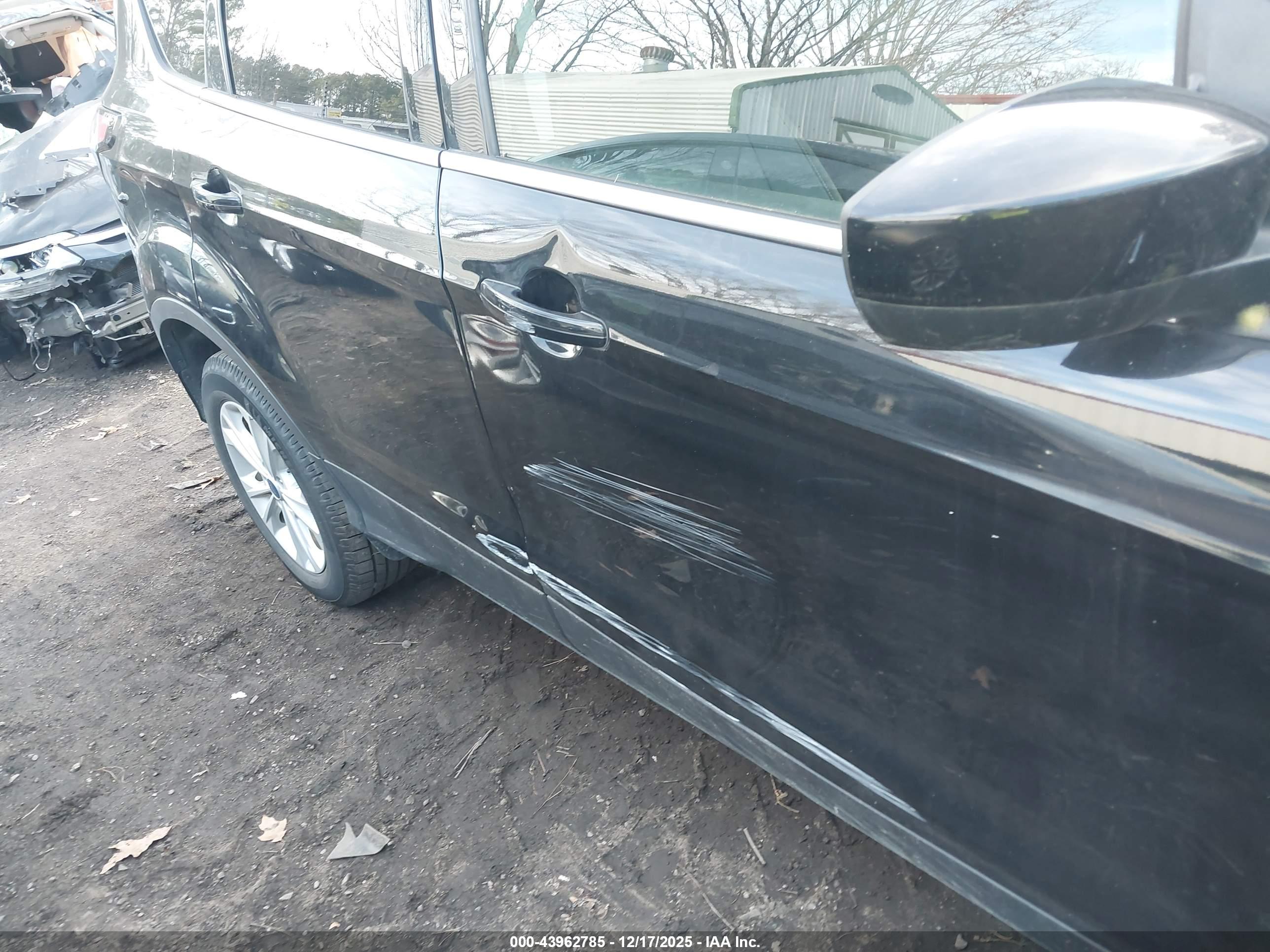 FORD ESCAPE image 6