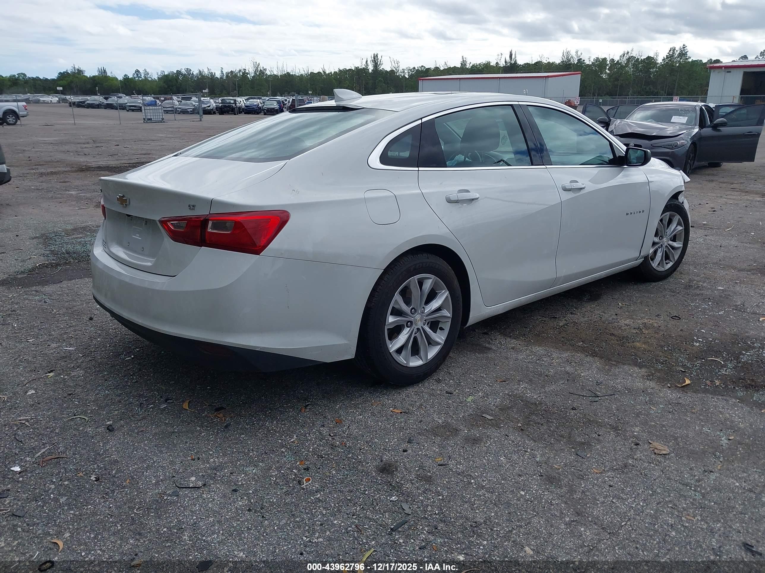 CHEVROLET MALIBU image 4