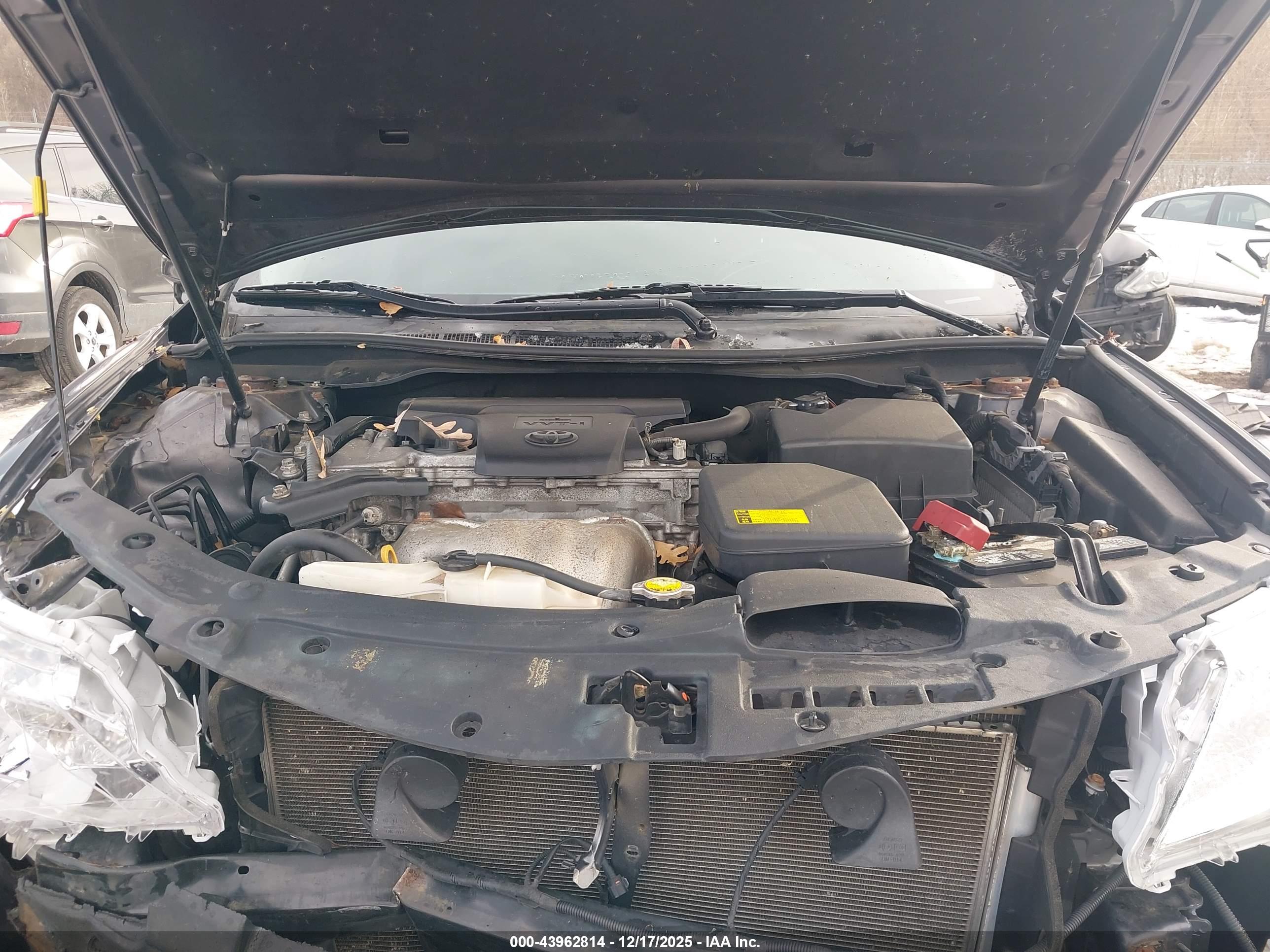 TOYOTA CAMRY image 10