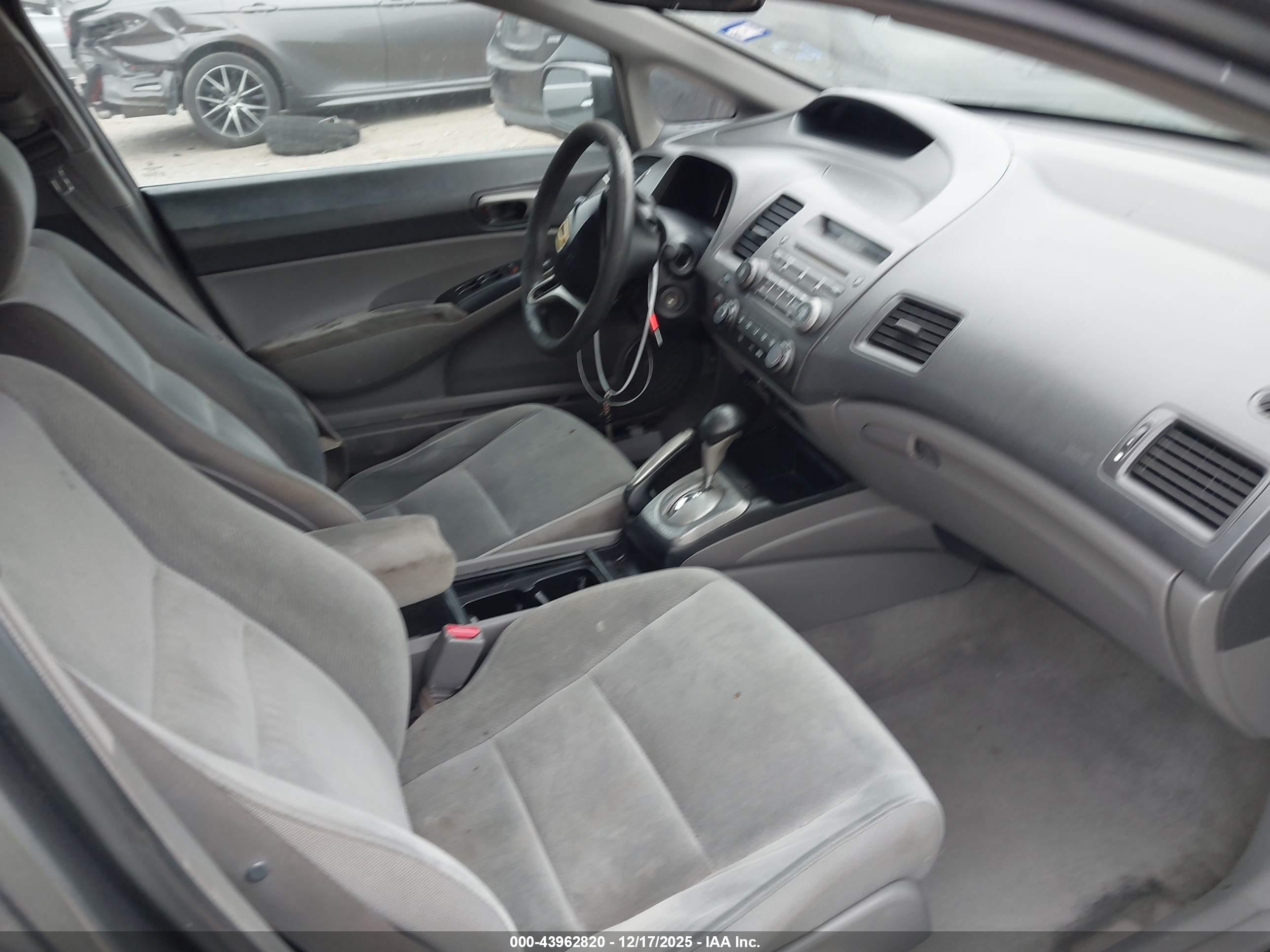 HONDA CIVIC image 5