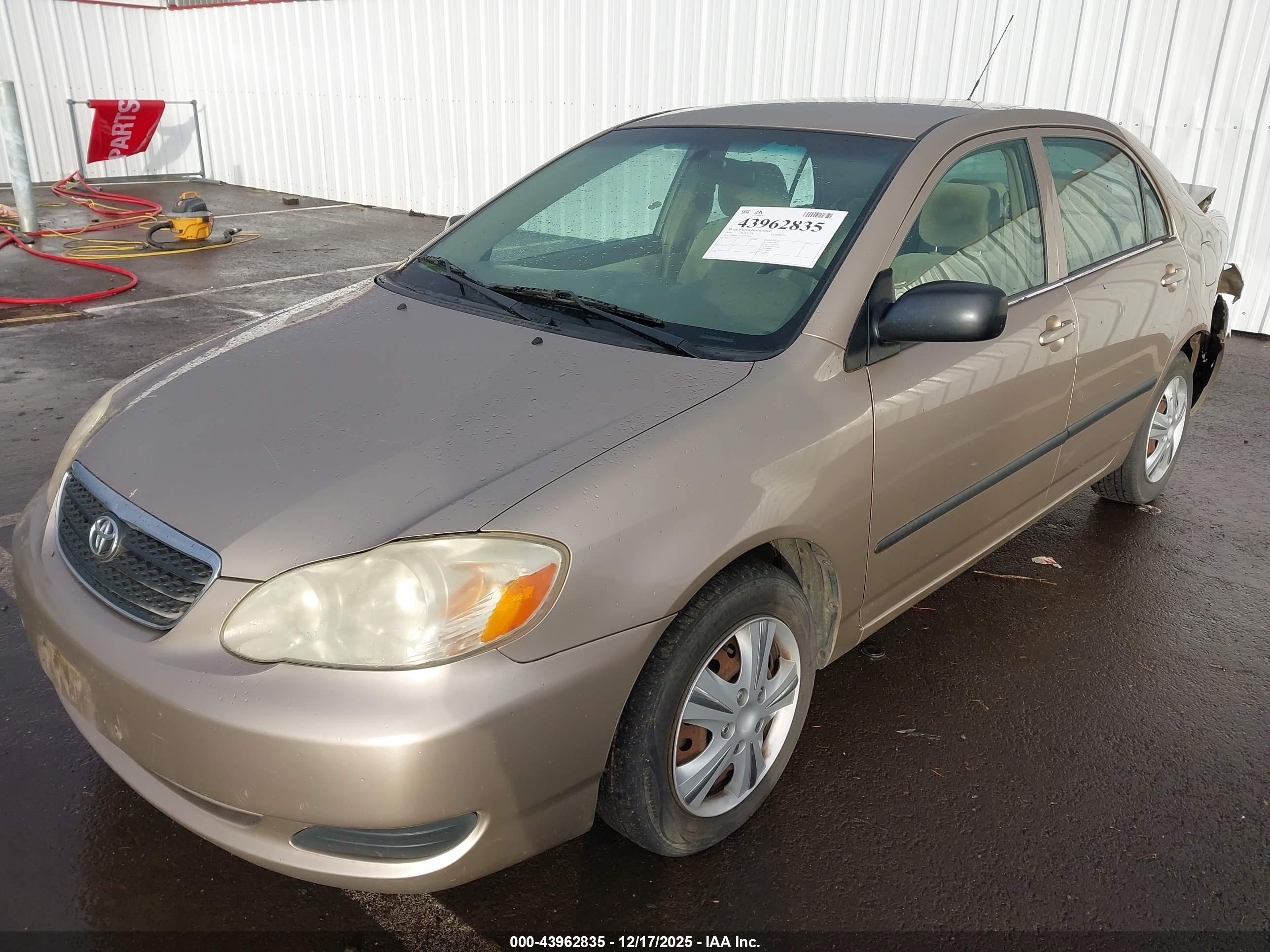 TOYOTA COROLLA image 2