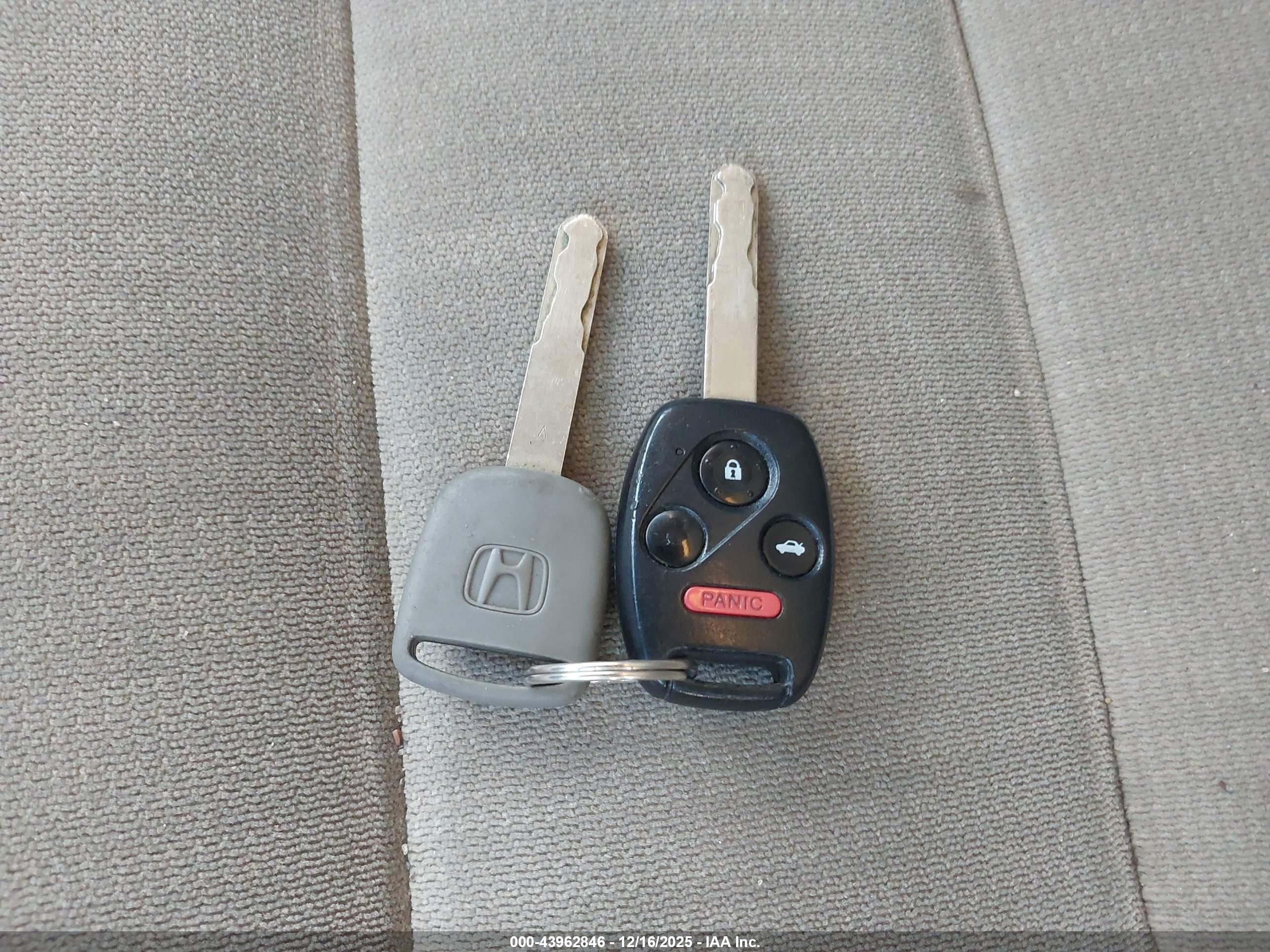 HONDA ACCORD image 11