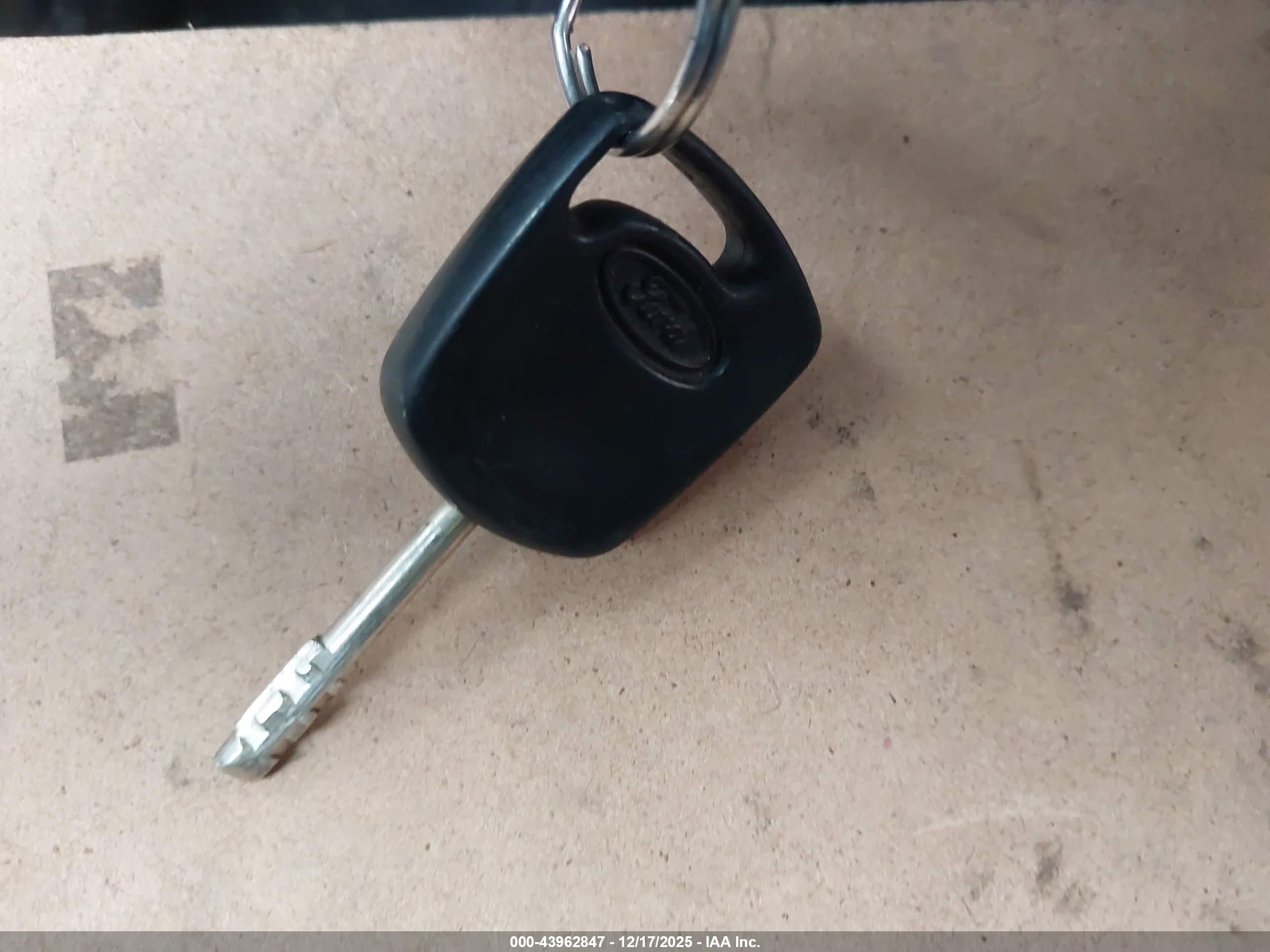FORD TRANSIT image 11