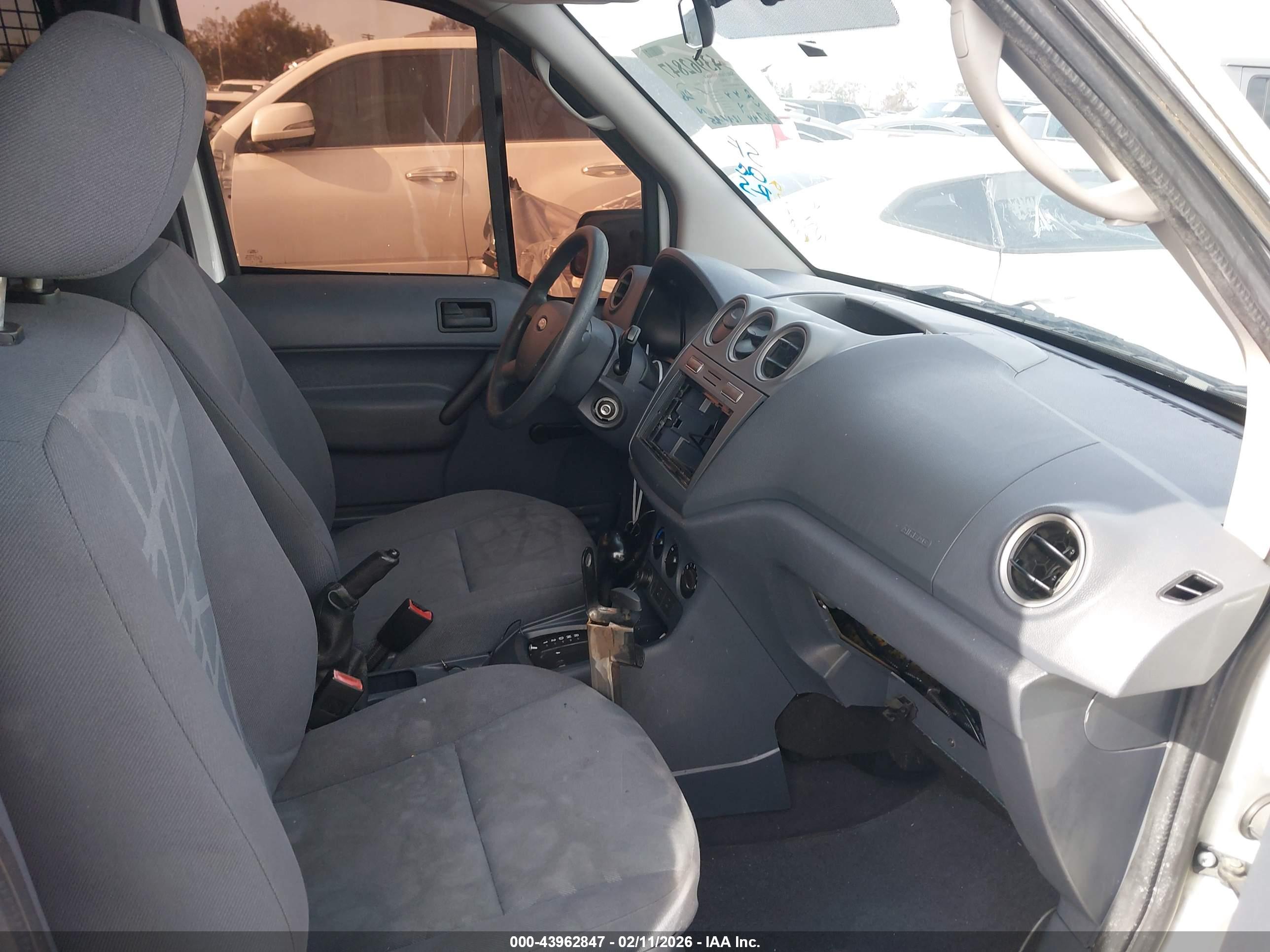 FORD TRANSIT image 5