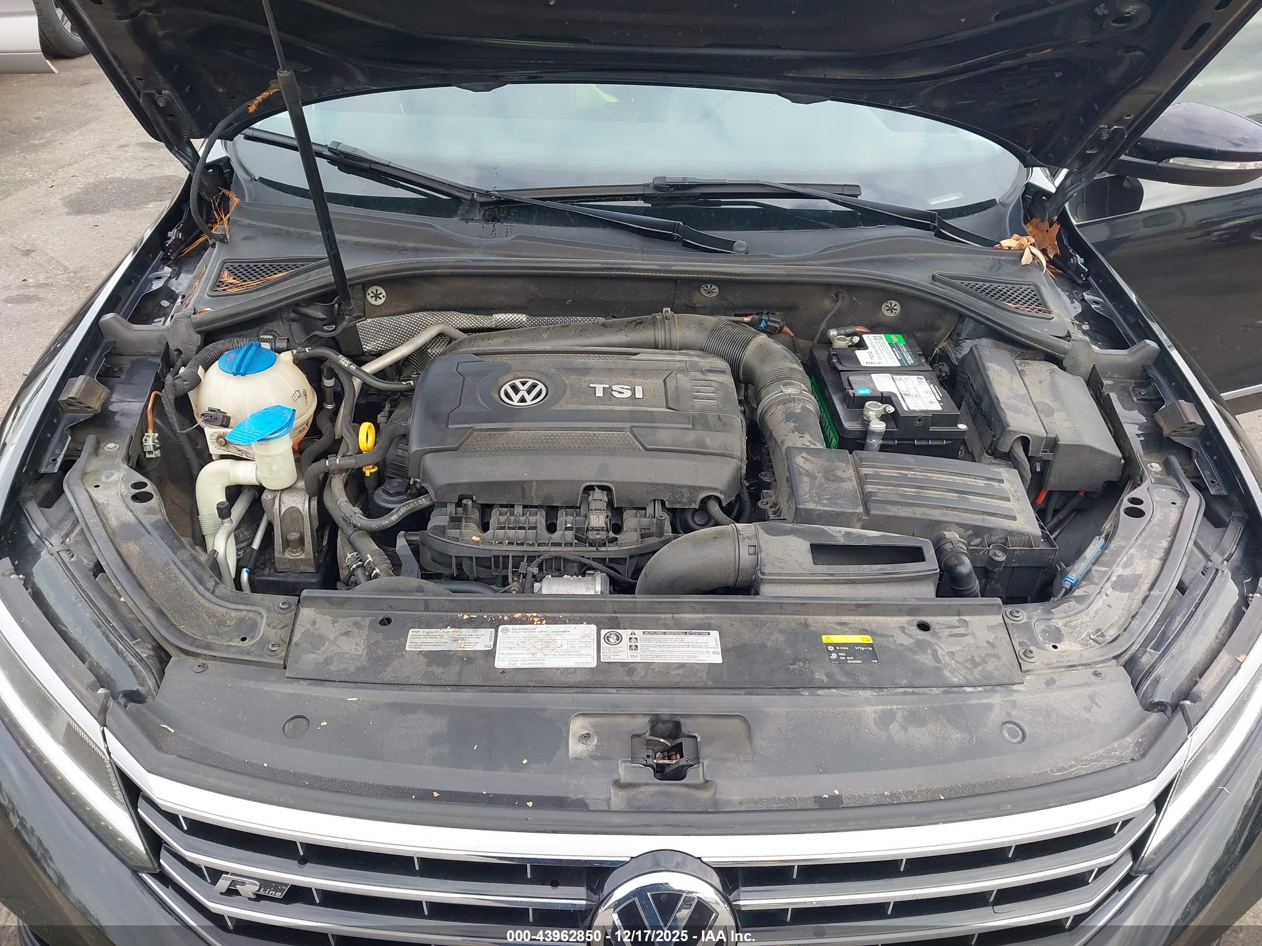 VOLKSWAGEN PASSAT image 10
