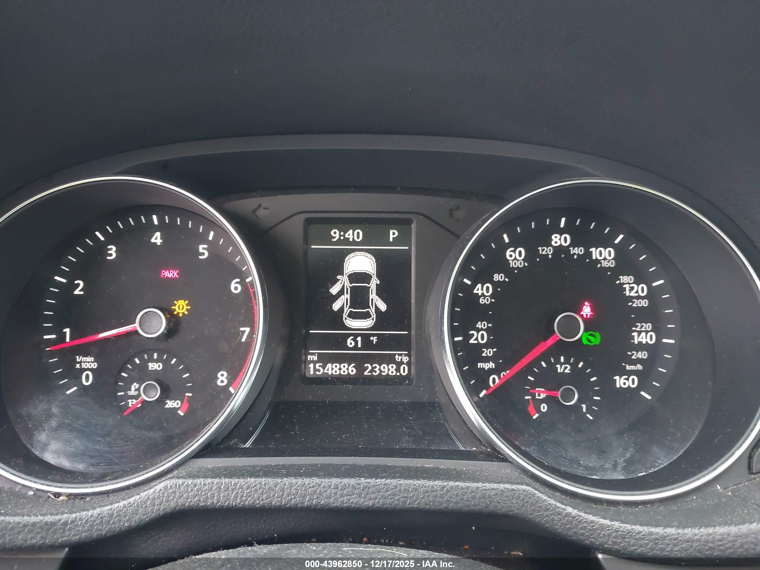 VOLKSWAGEN PASSAT image 7