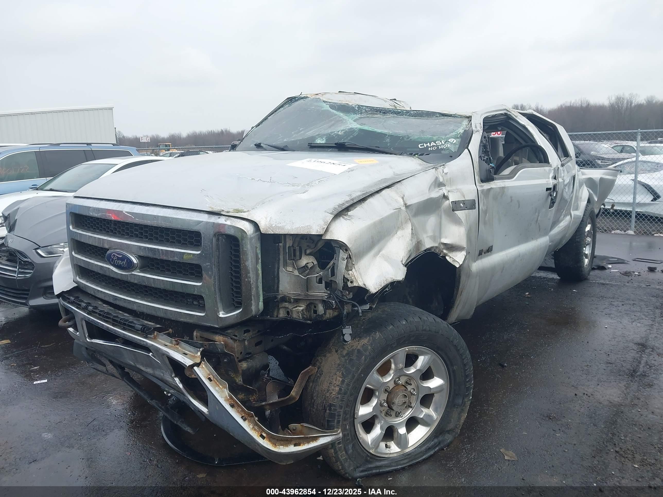 FORD F-250 image 2