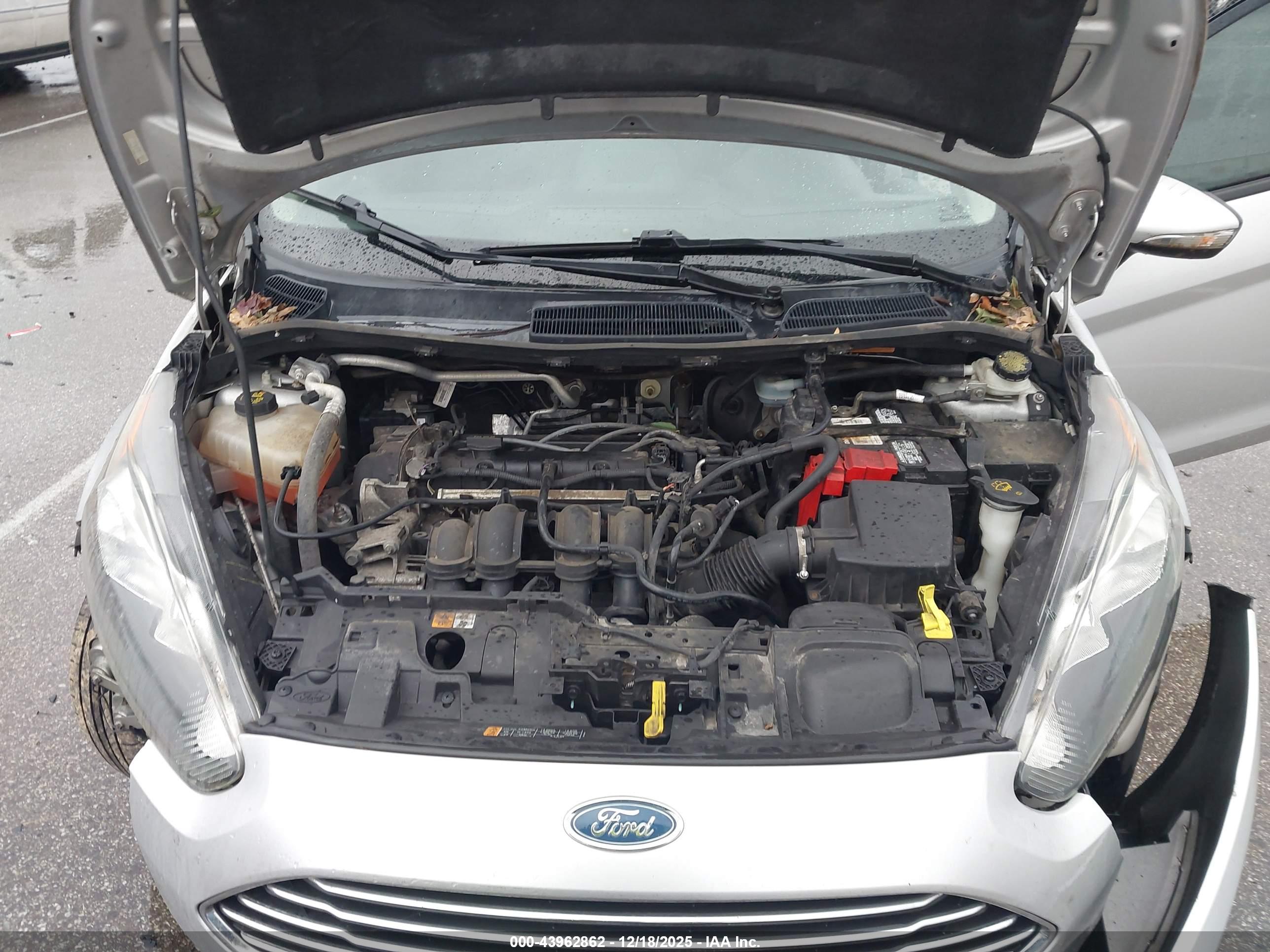 FORD FIESTA image 10