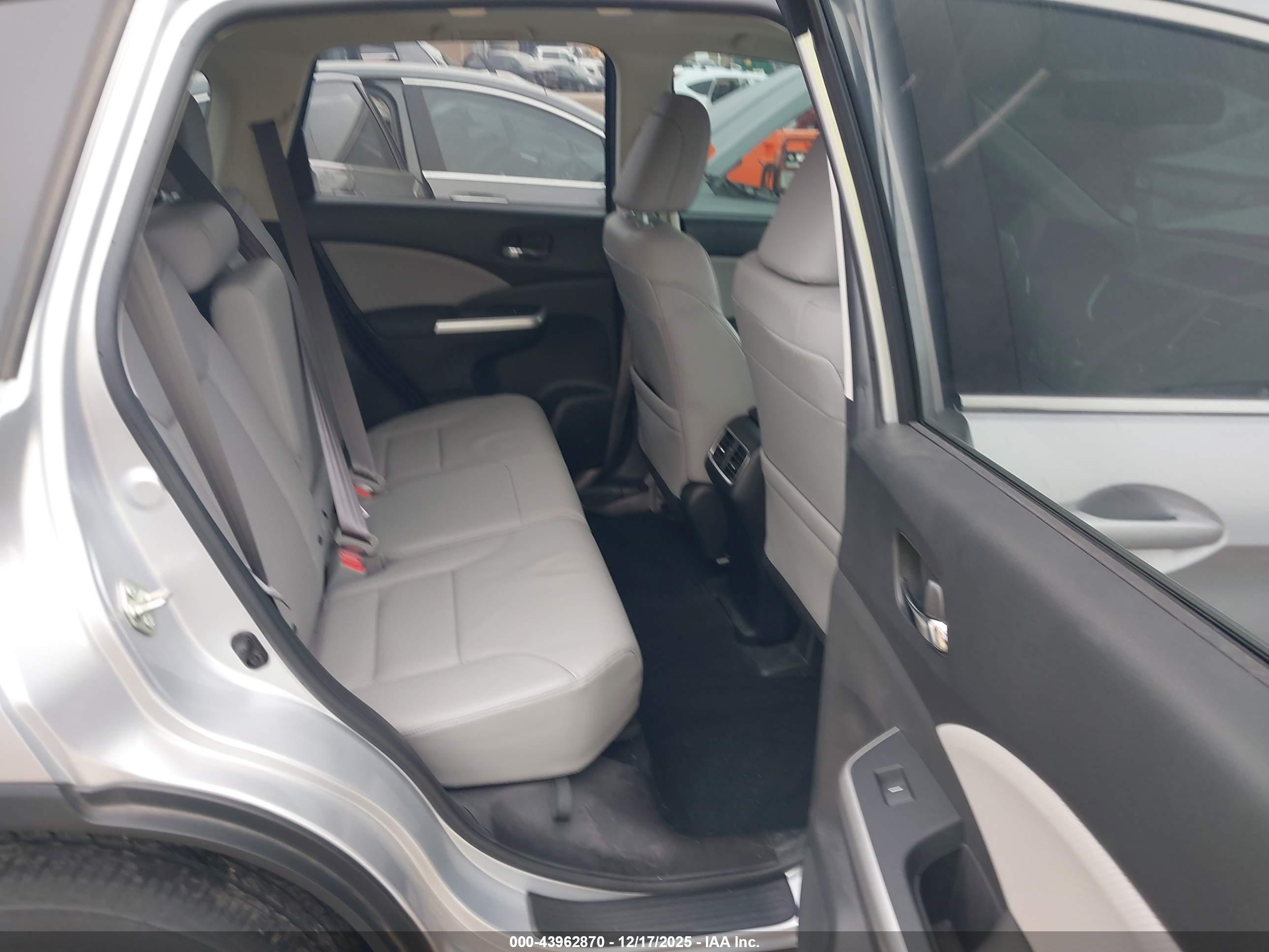 HONDA CR-V image 8