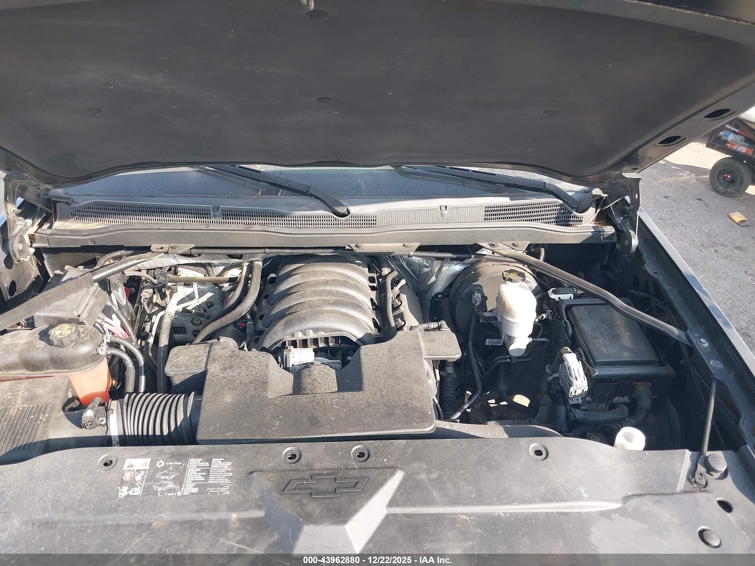 CHEVROLET SILVERADO image 10
