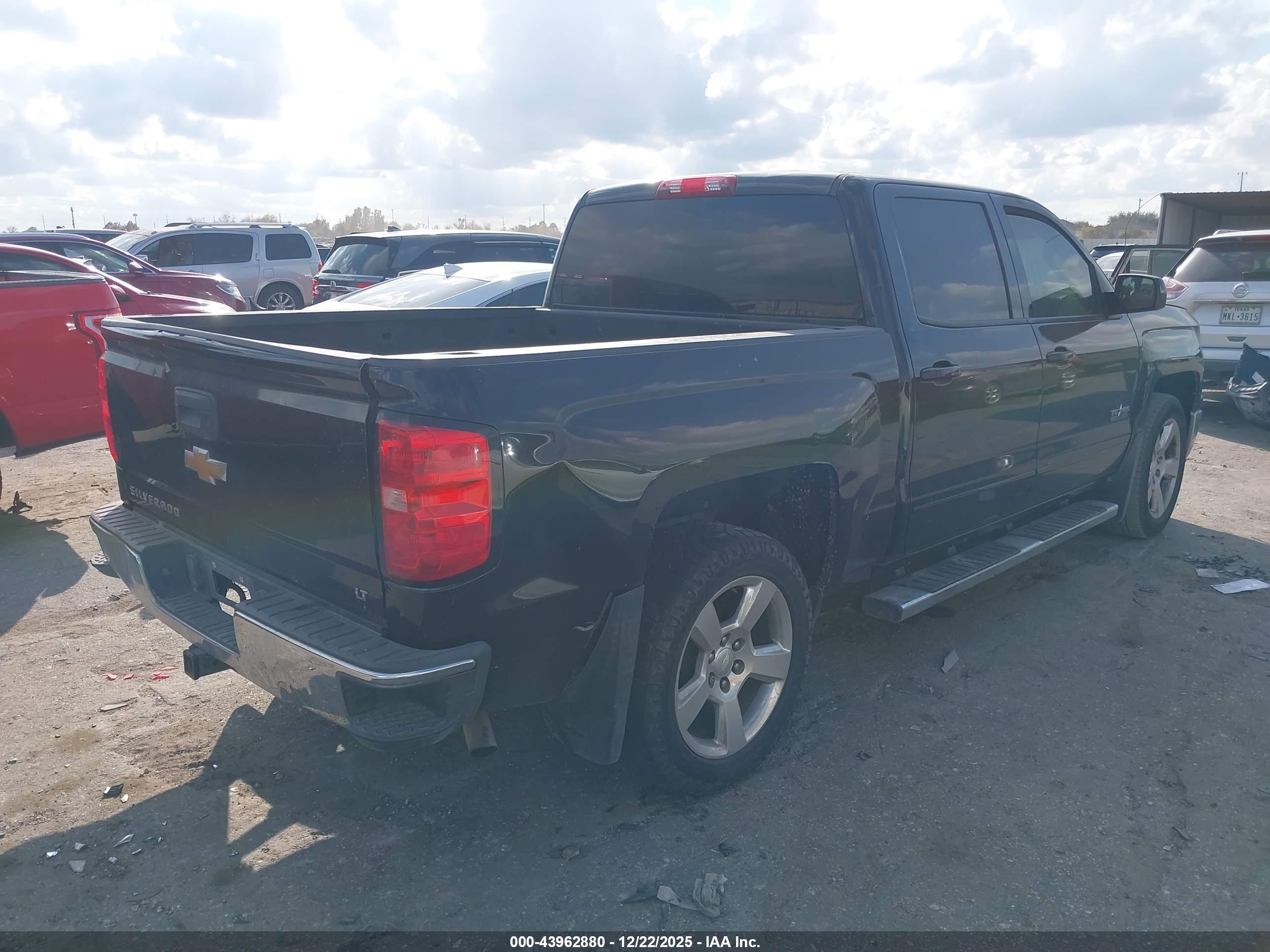 CHEVROLET SILVERADO image 4