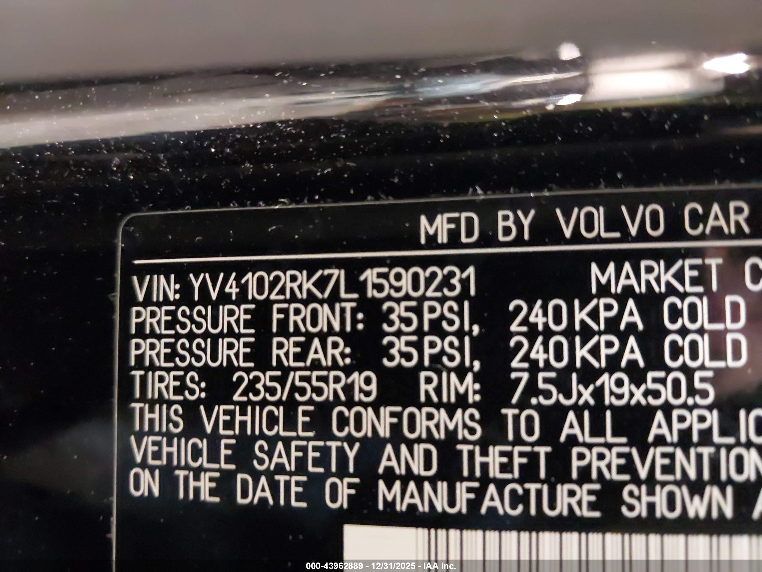VOLVO XC60 image 9