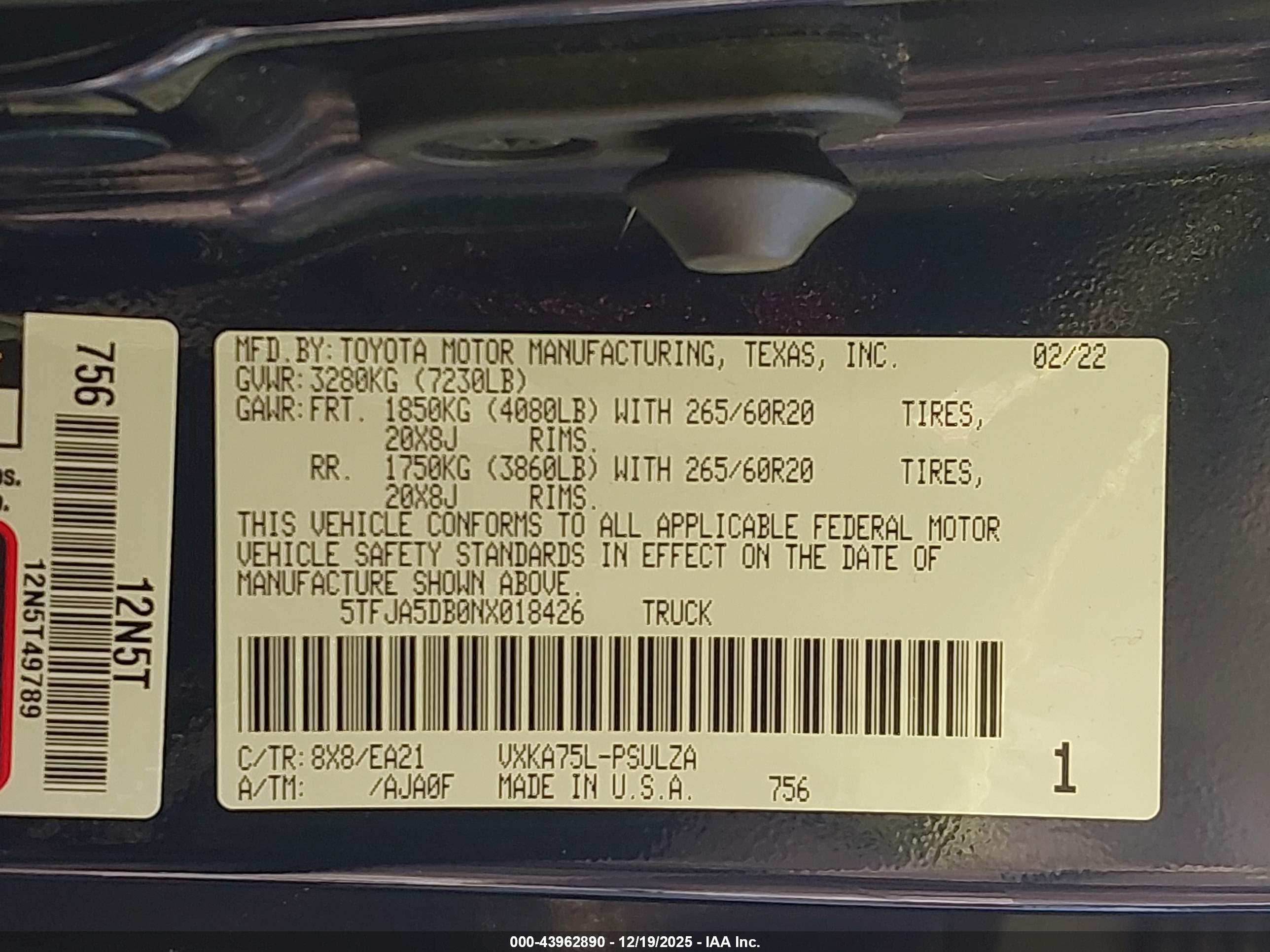 TOYOTA TUNDRA image 9