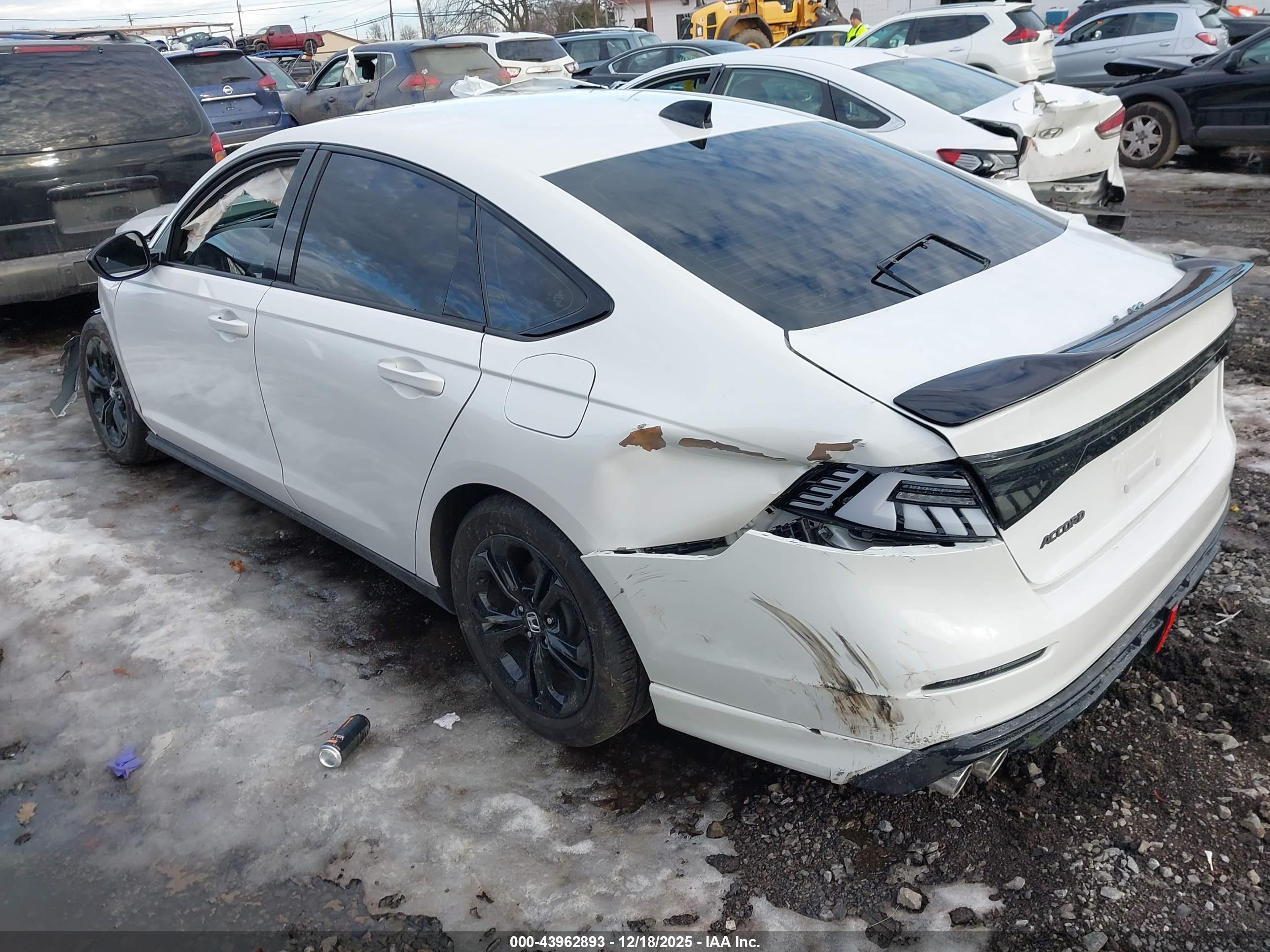 HONDA ACCORD image 3
