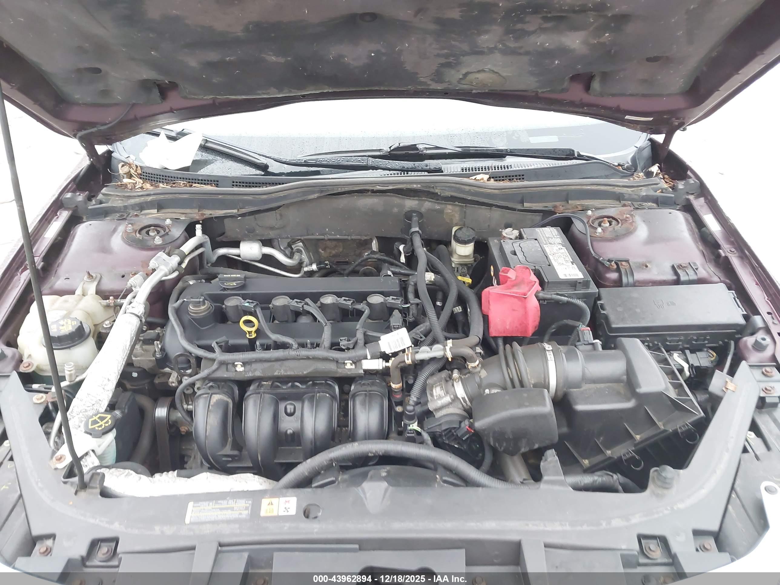 FORD FUSION image 10