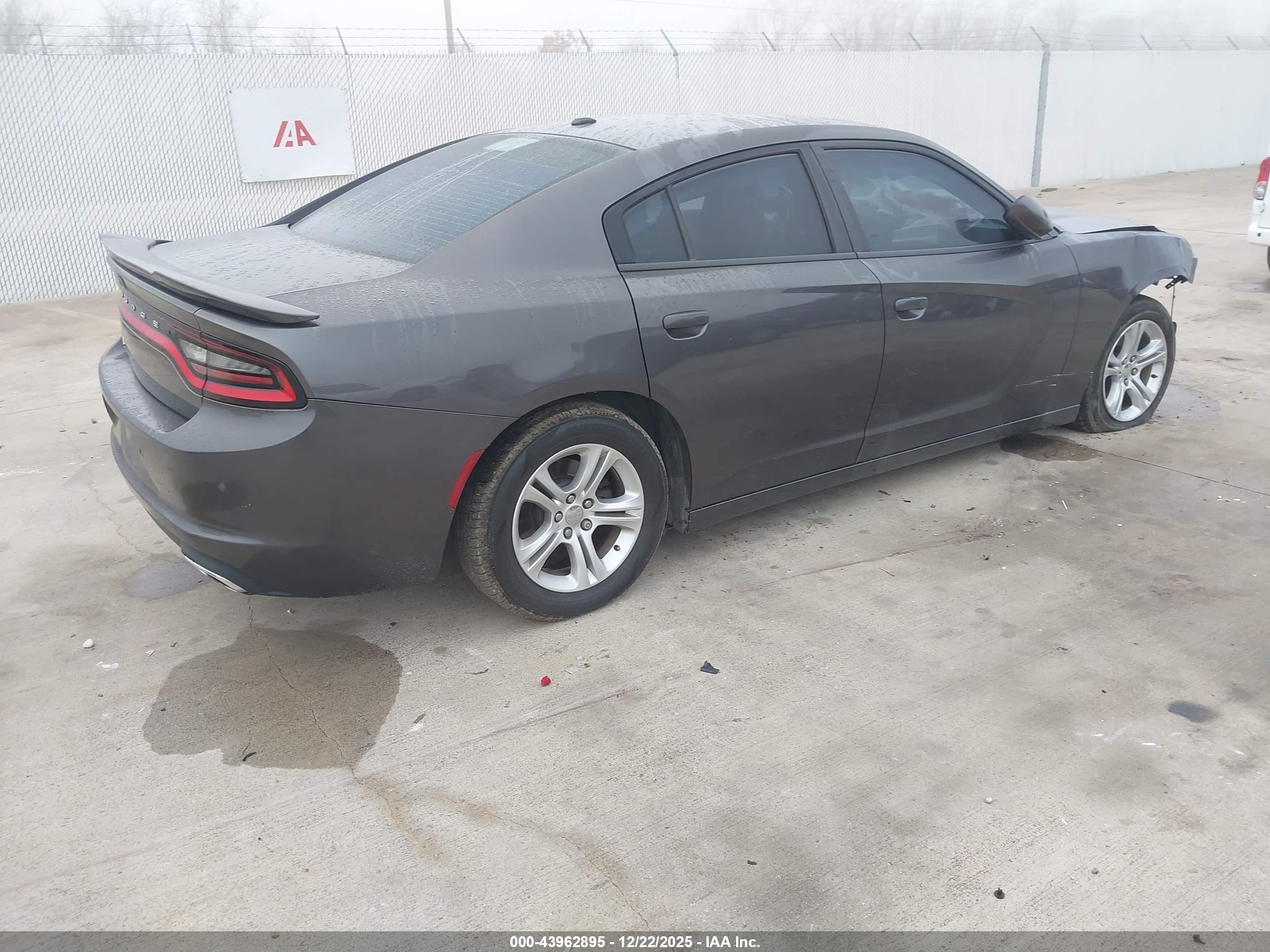 DODGE CHARGER image 4