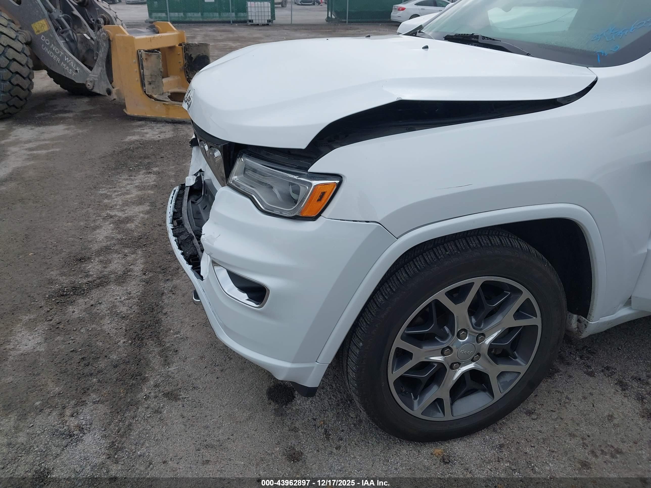 JEEP GRAND image 6