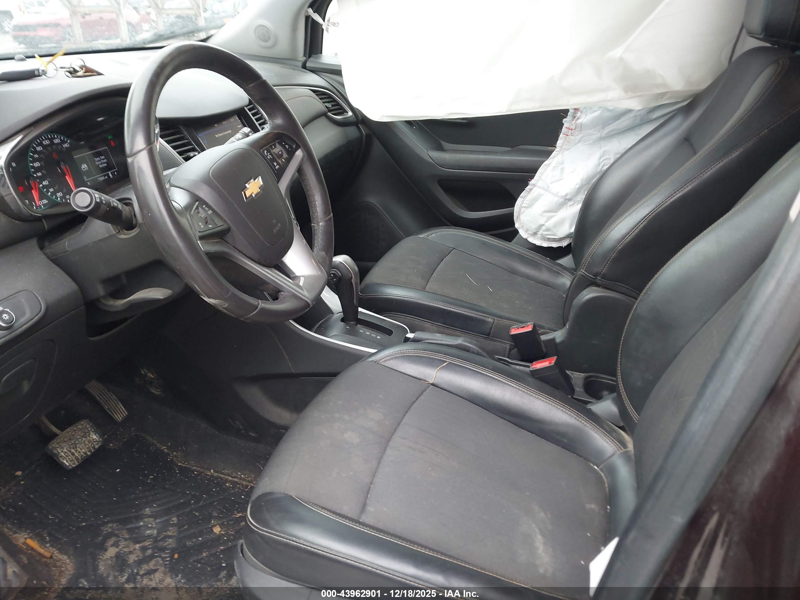 CHEVROLET TRAX image 5