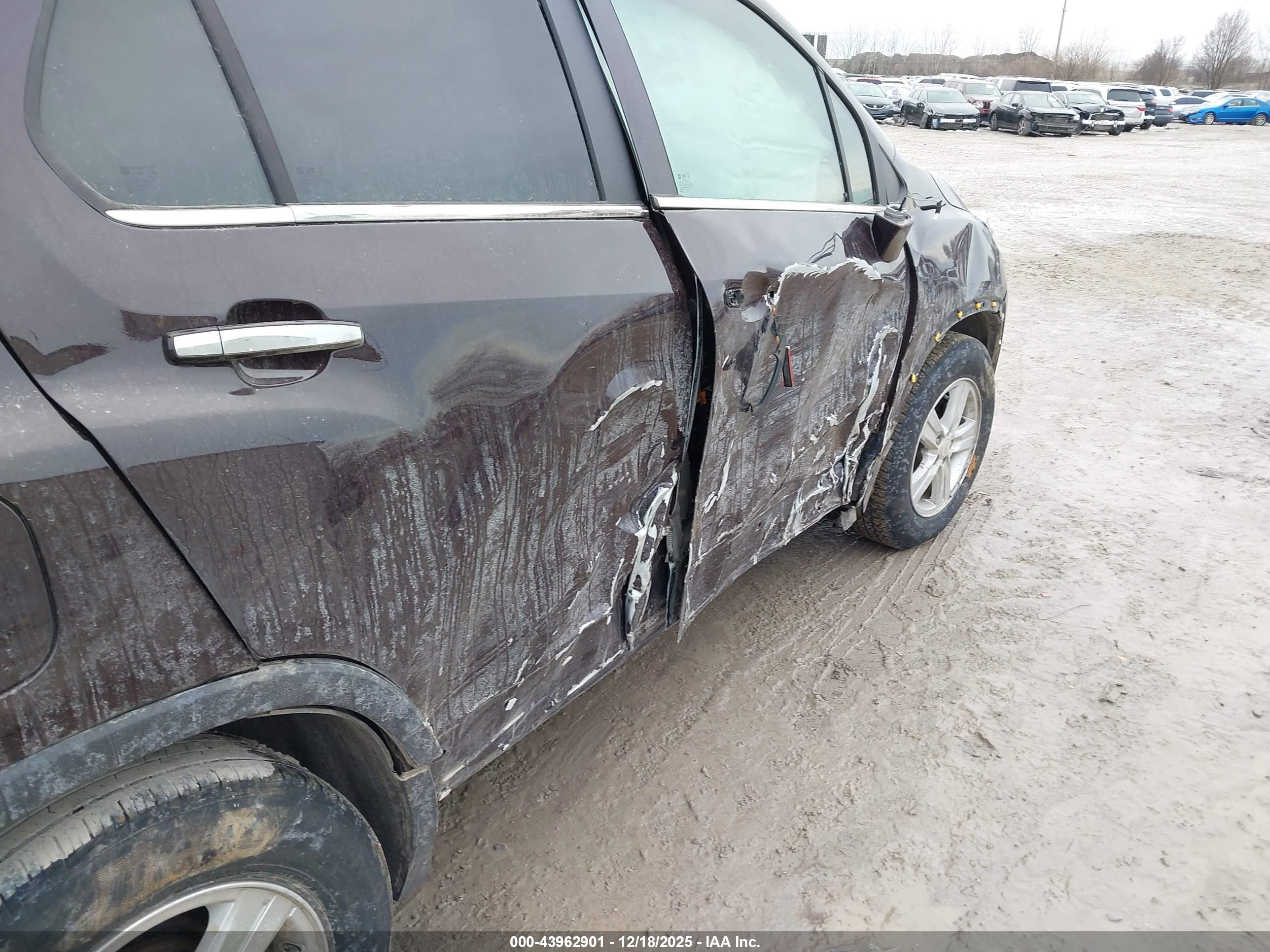 CHEVROLET TRAX image 6