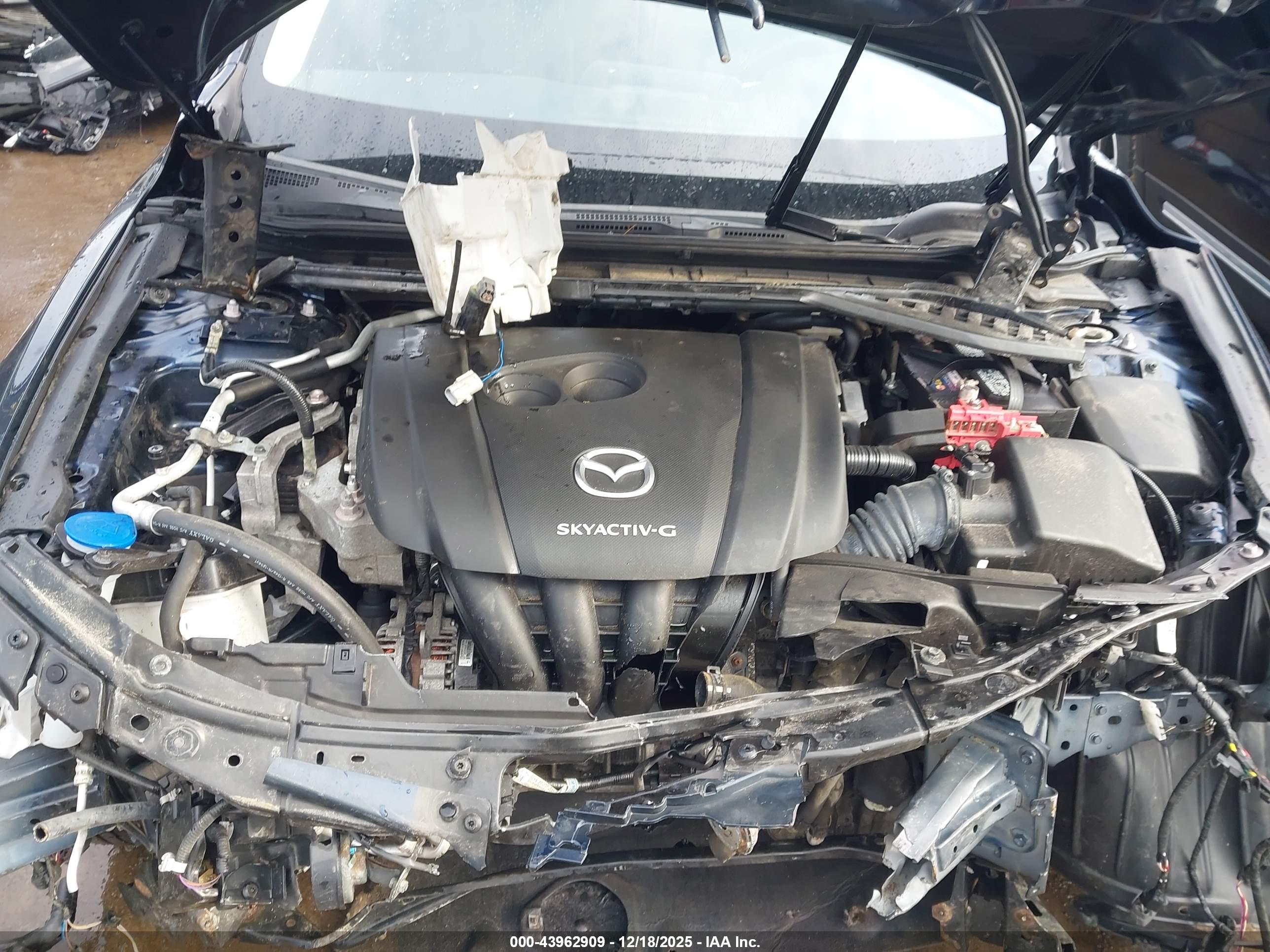 MAZDA MAZDA3 image 10