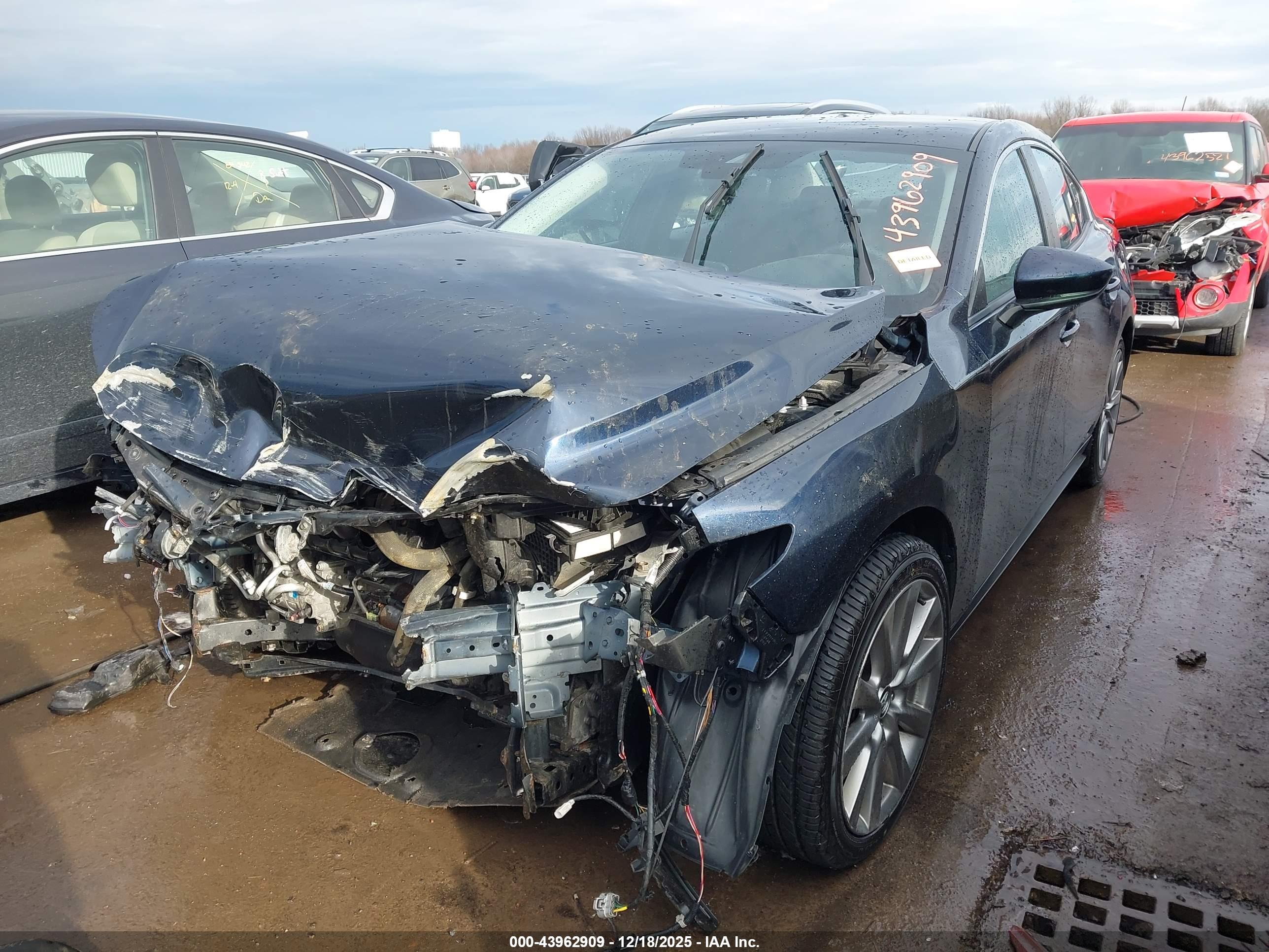 MAZDA MAZDA3 image 6