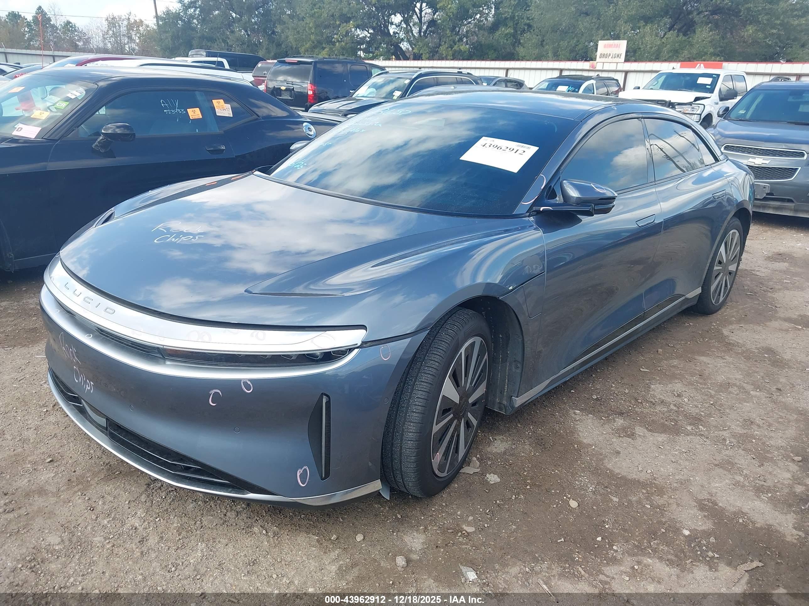 LUCID AIR image 2