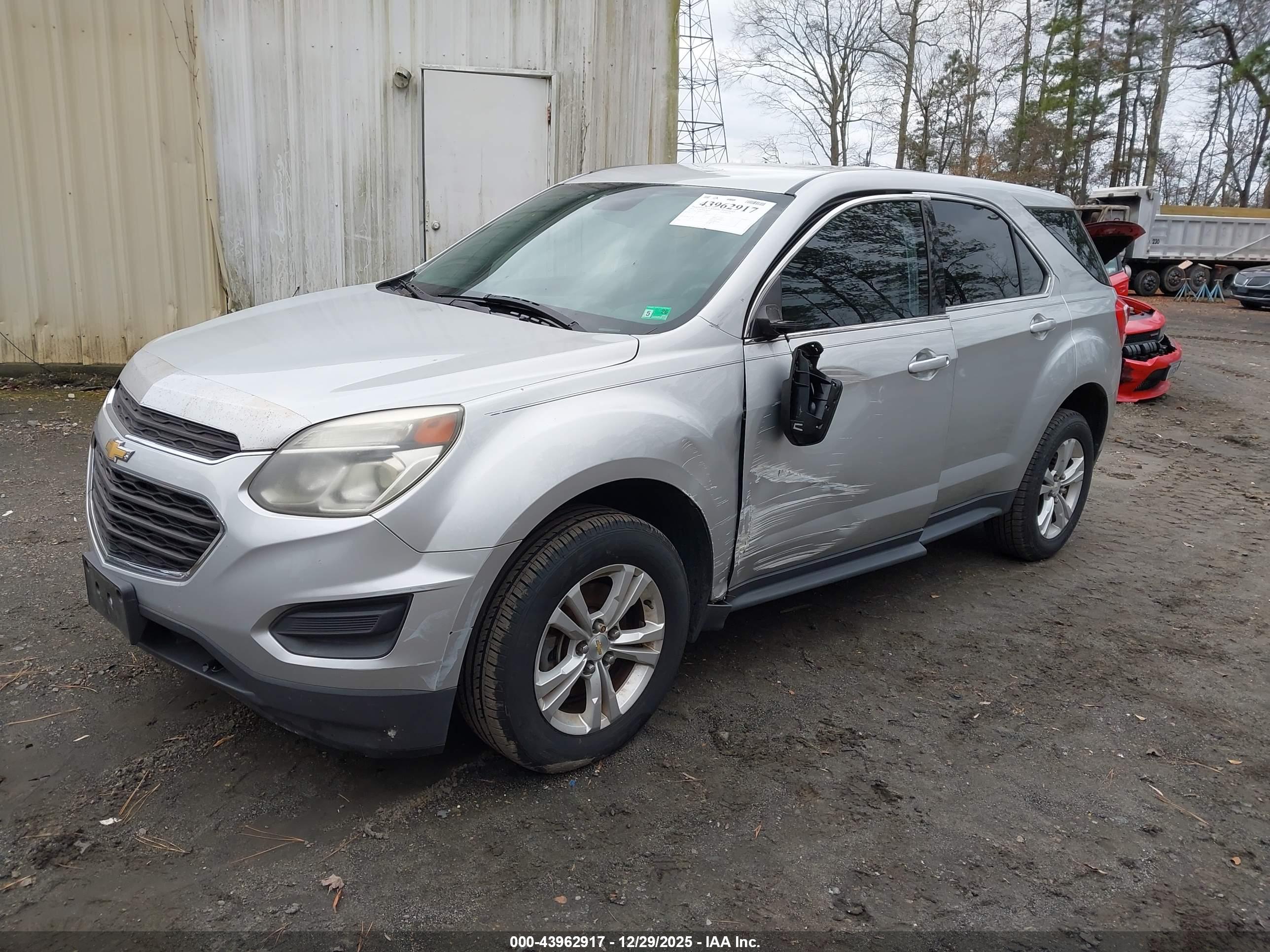 CHEVROLET EQUINOX image 2