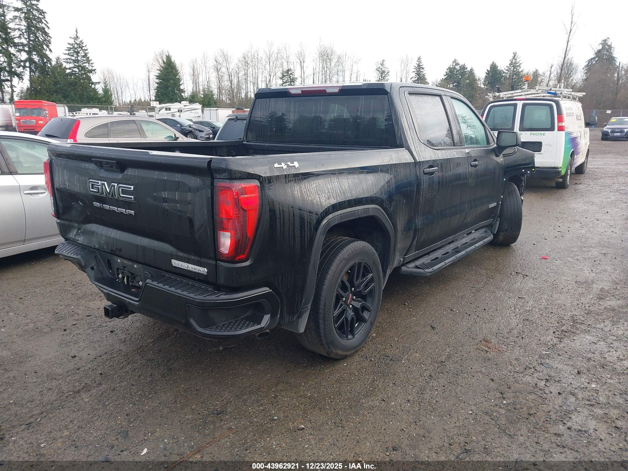 GMC SIERRA image 4
