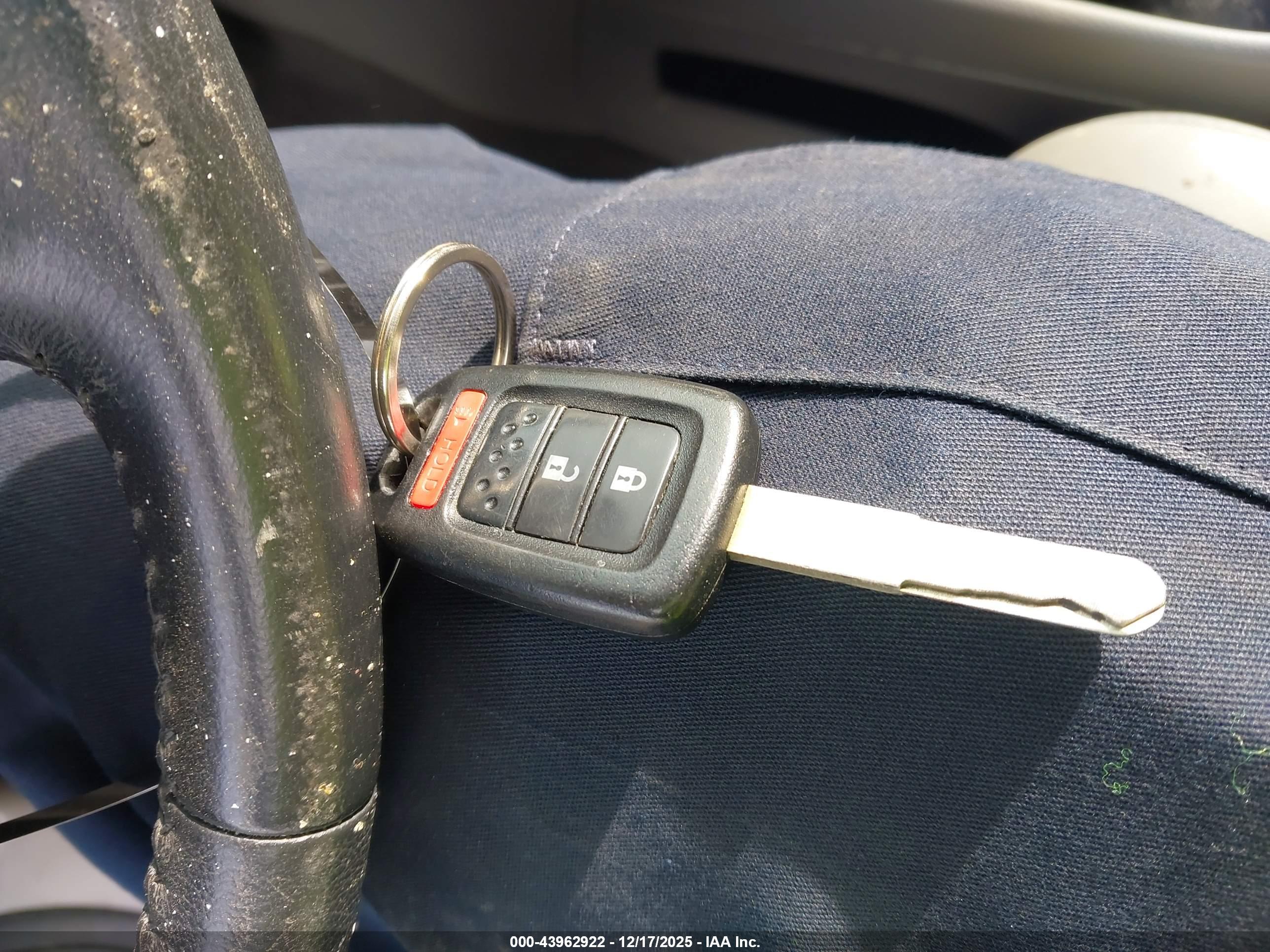 HONDA CR-V image 11