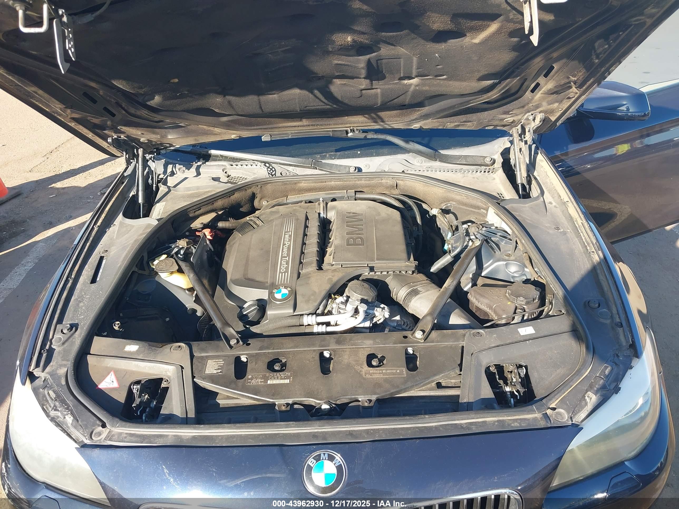 BMW 535I image 10