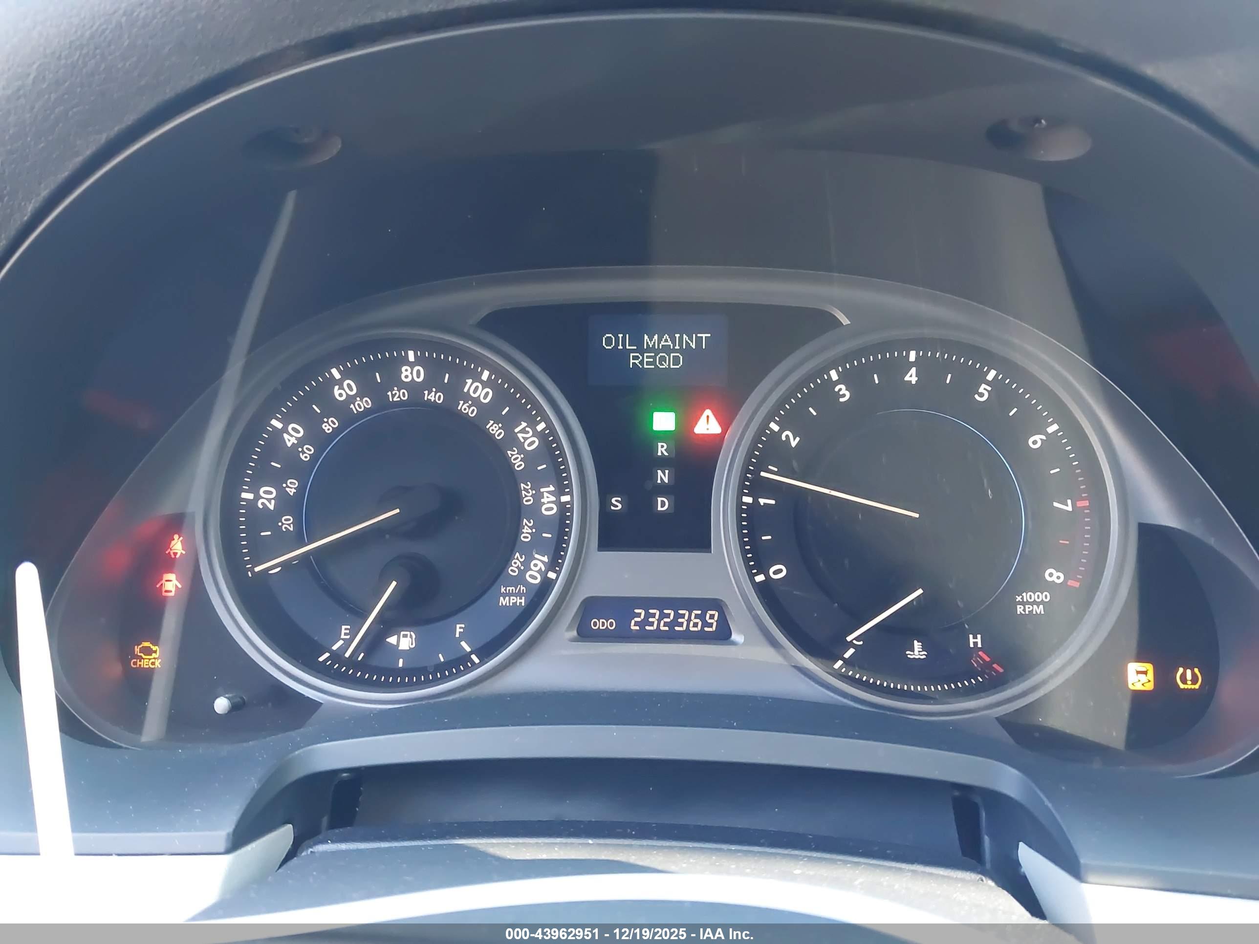 LEXUS IS image 7