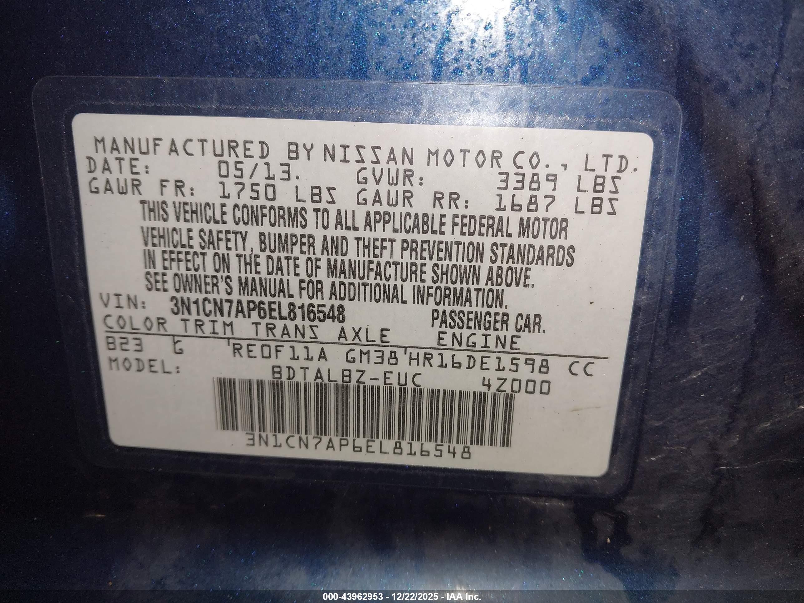 NISSAN VERSA image 9