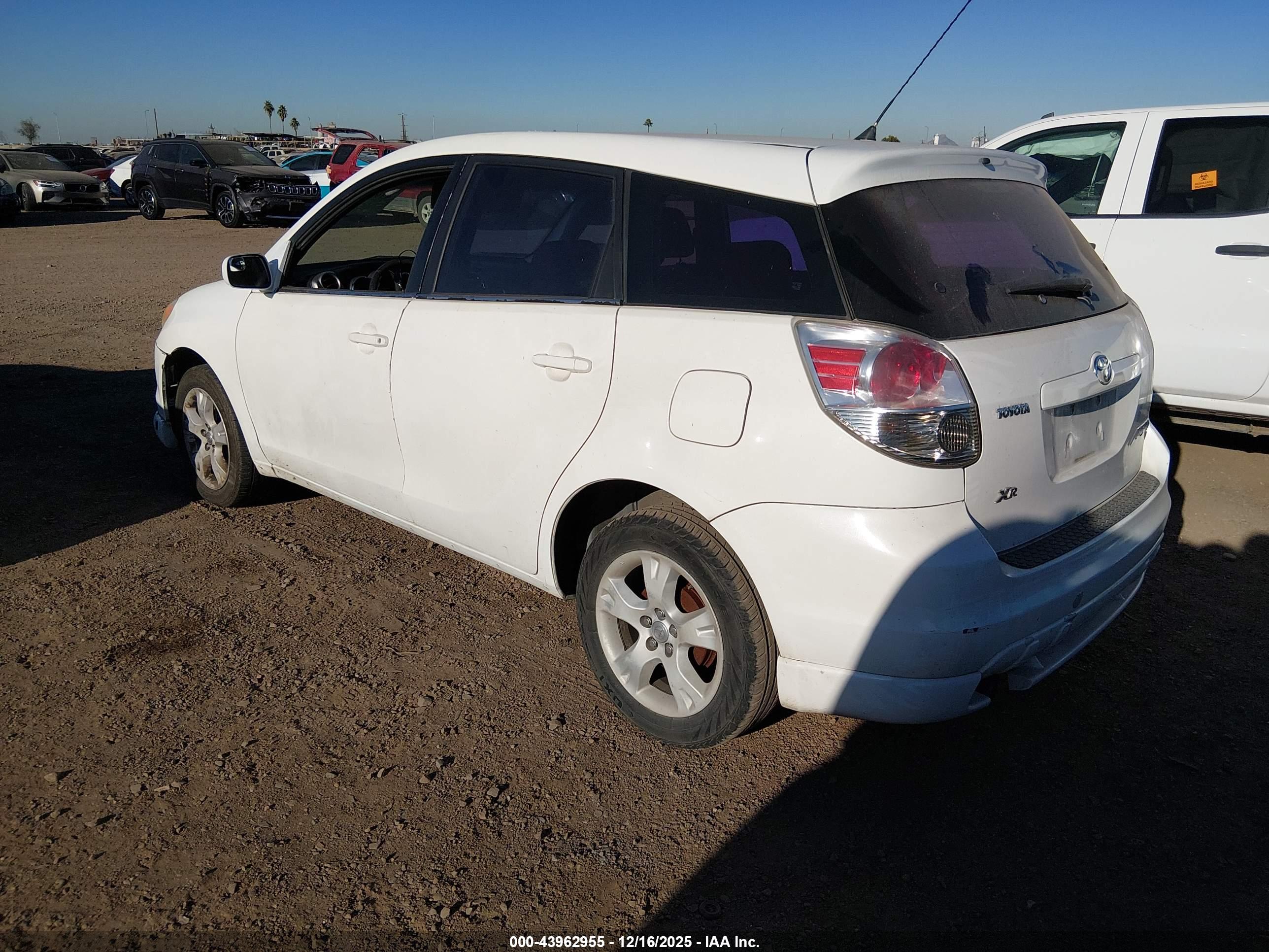 TOYOTA MATRIX image 3