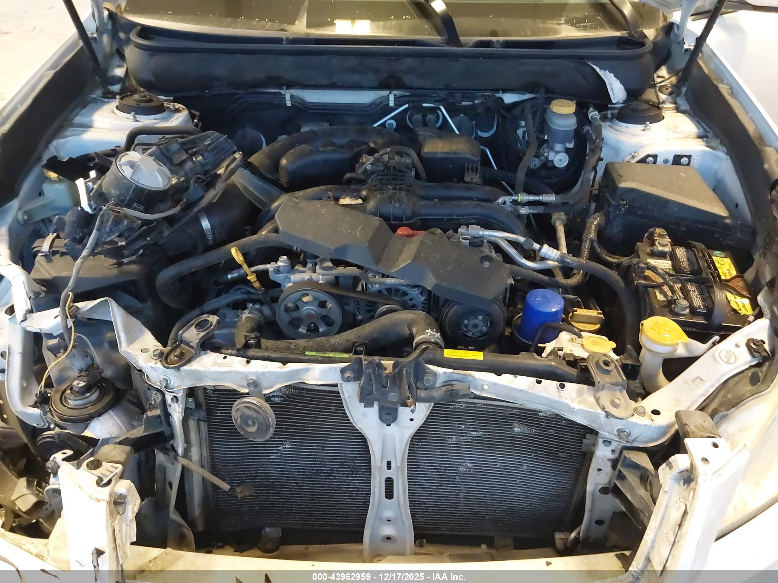 SUBARU OUTBACK image 10