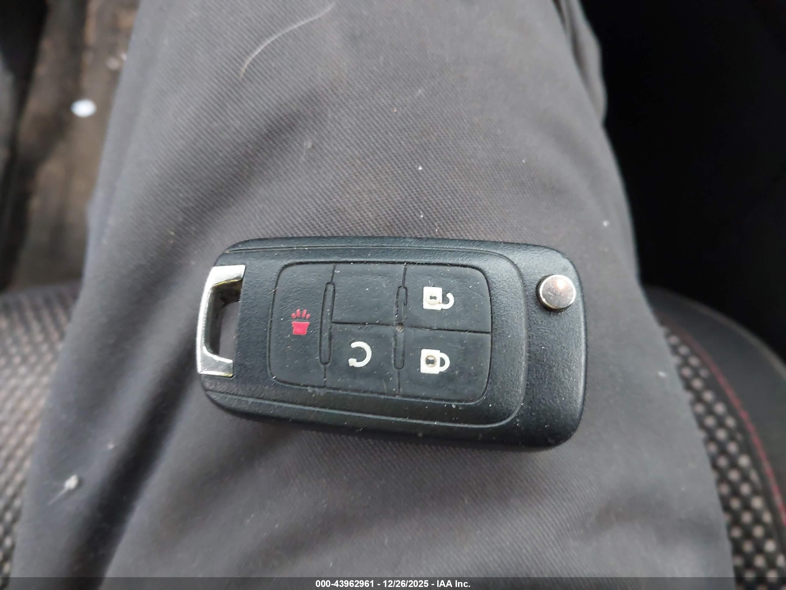 CHEVROLET EQUINOX image 11