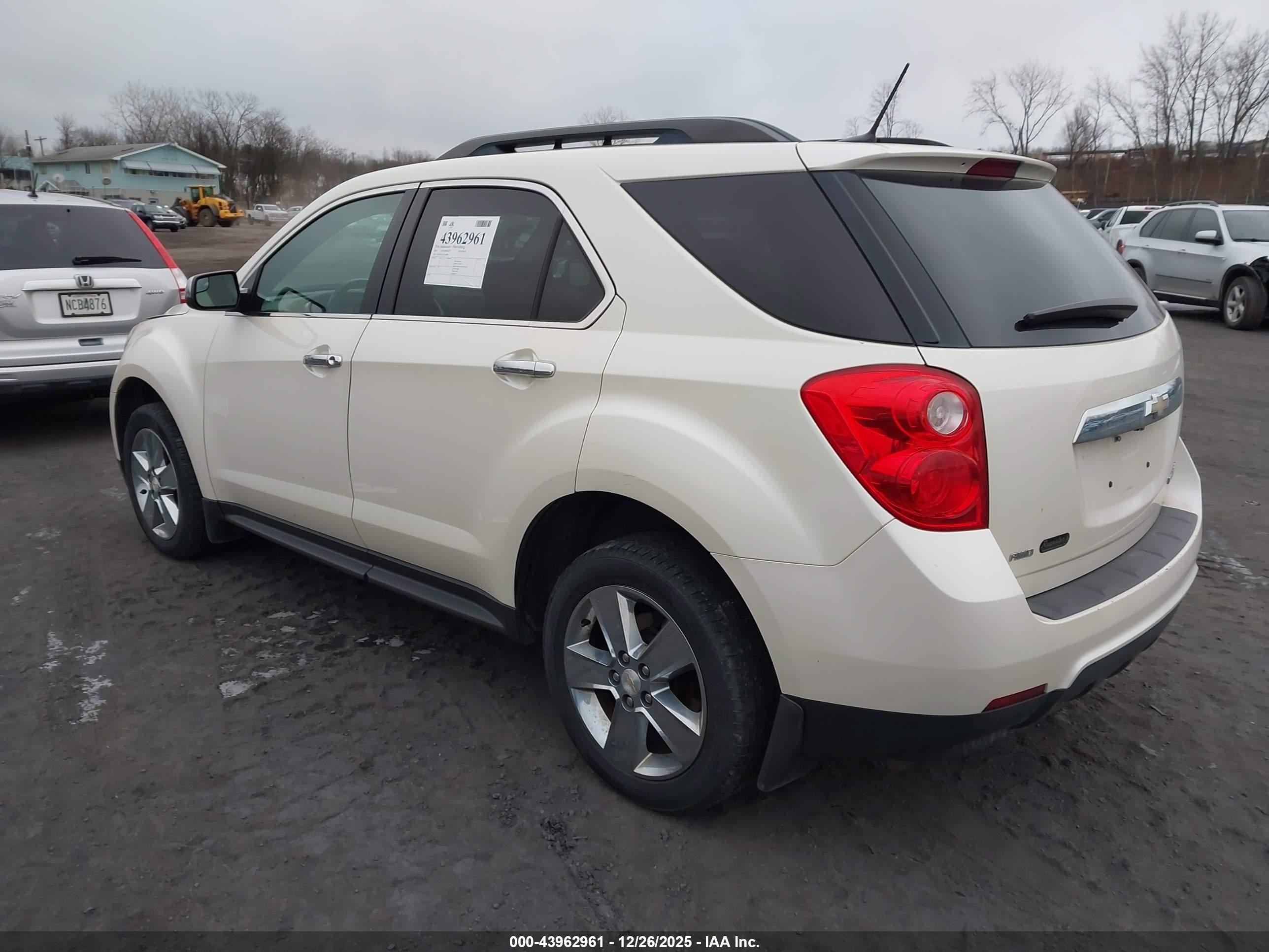 CHEVROLET EQUINOX image 3