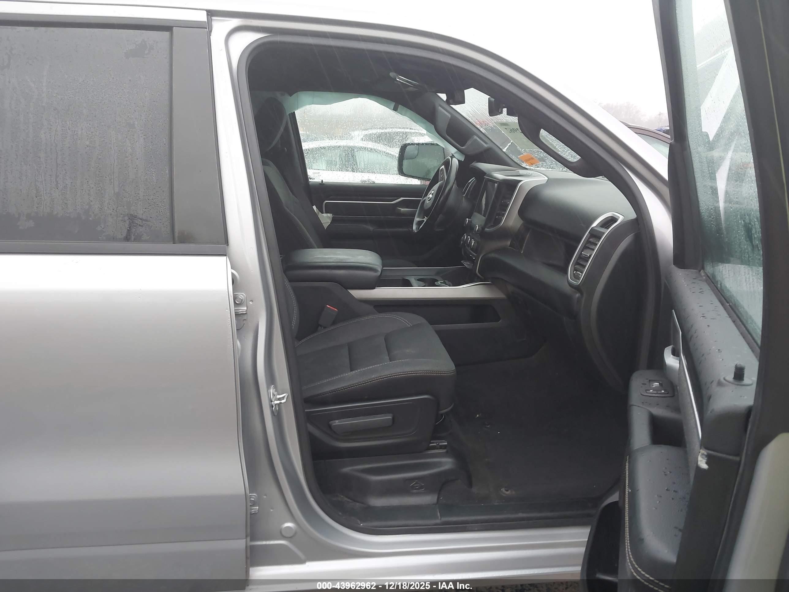 RAM 1500 image 5