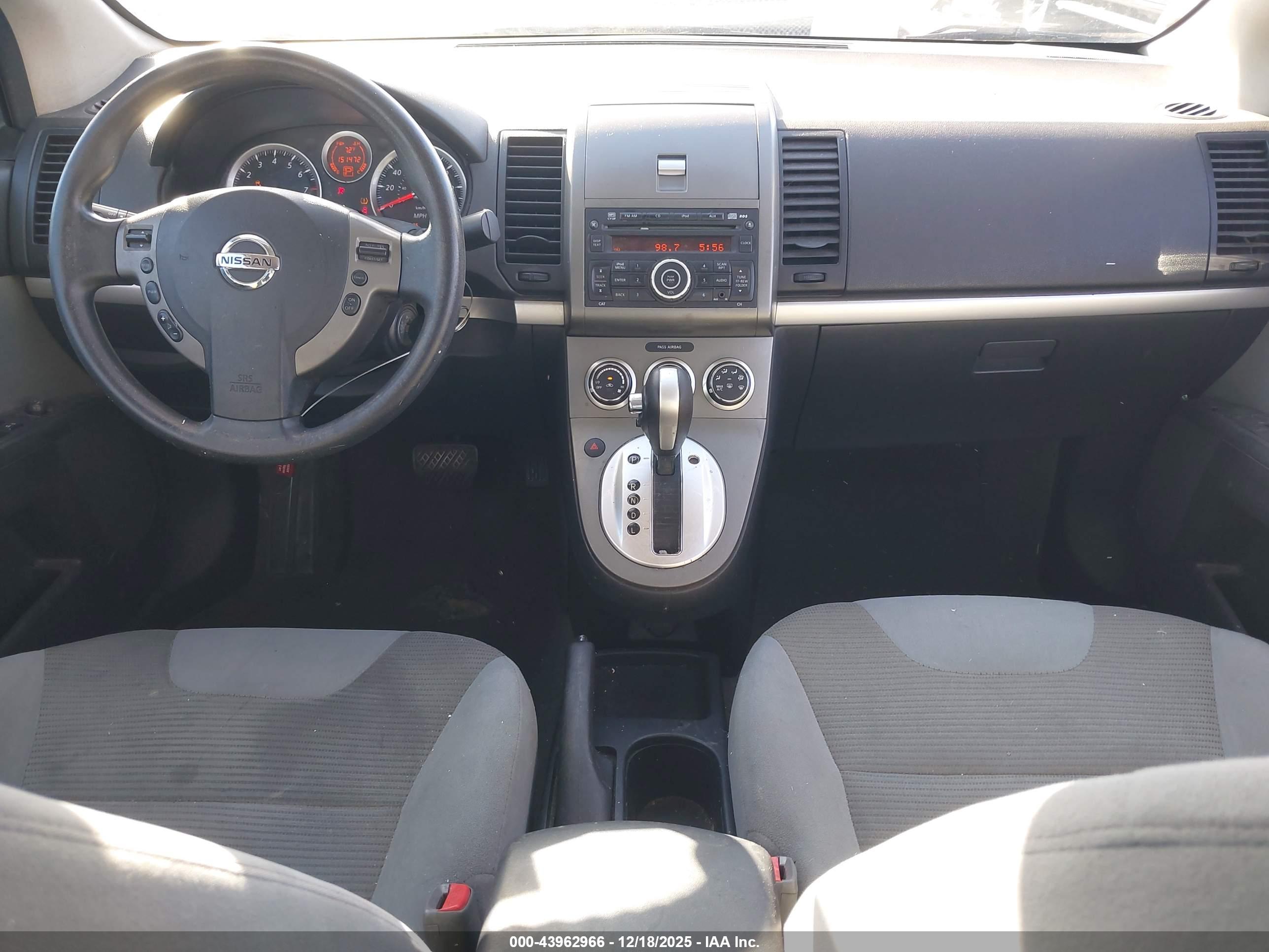 NISSAN SENTRA image 5