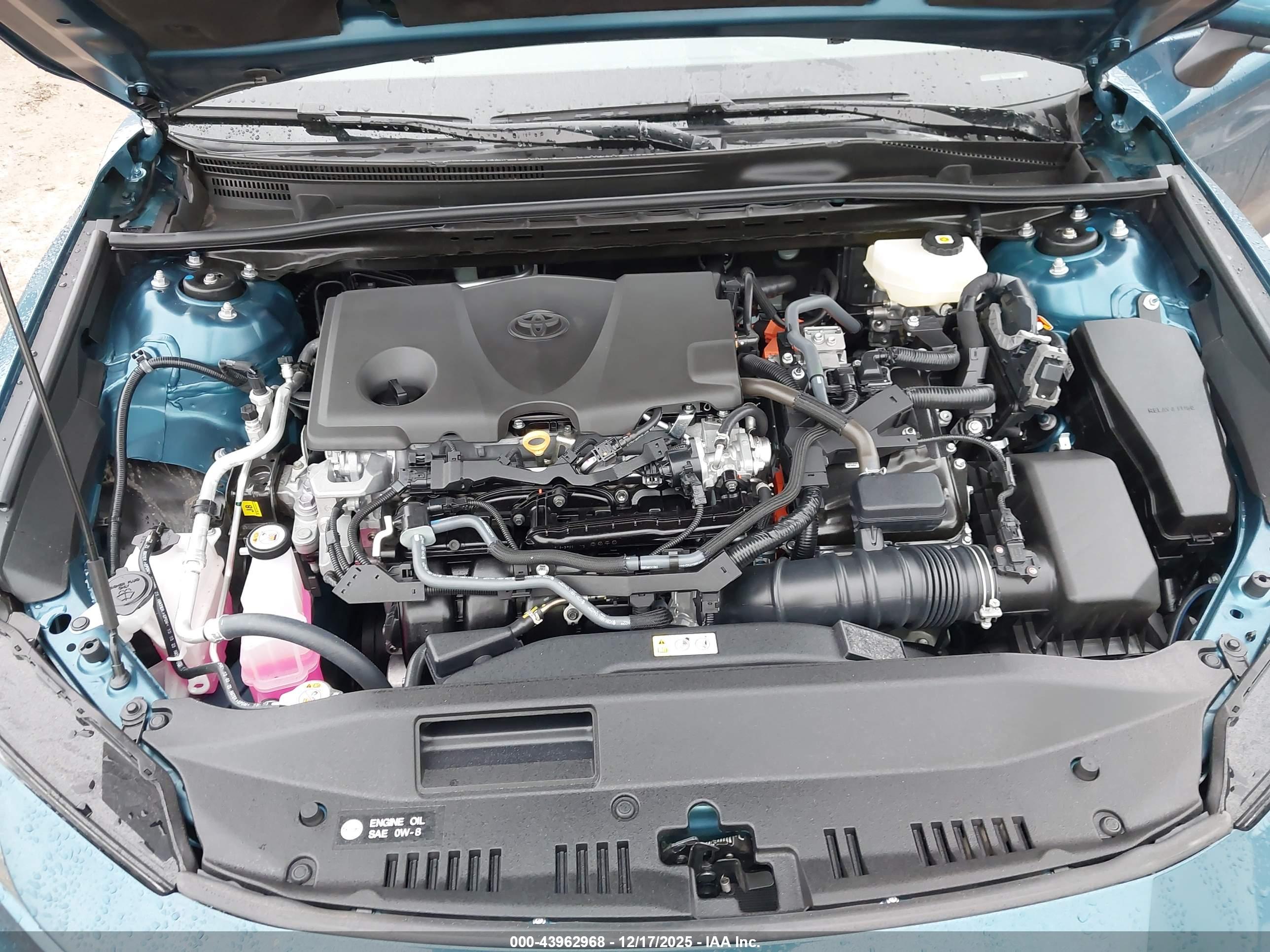 TOYOTA CAMRY image 10