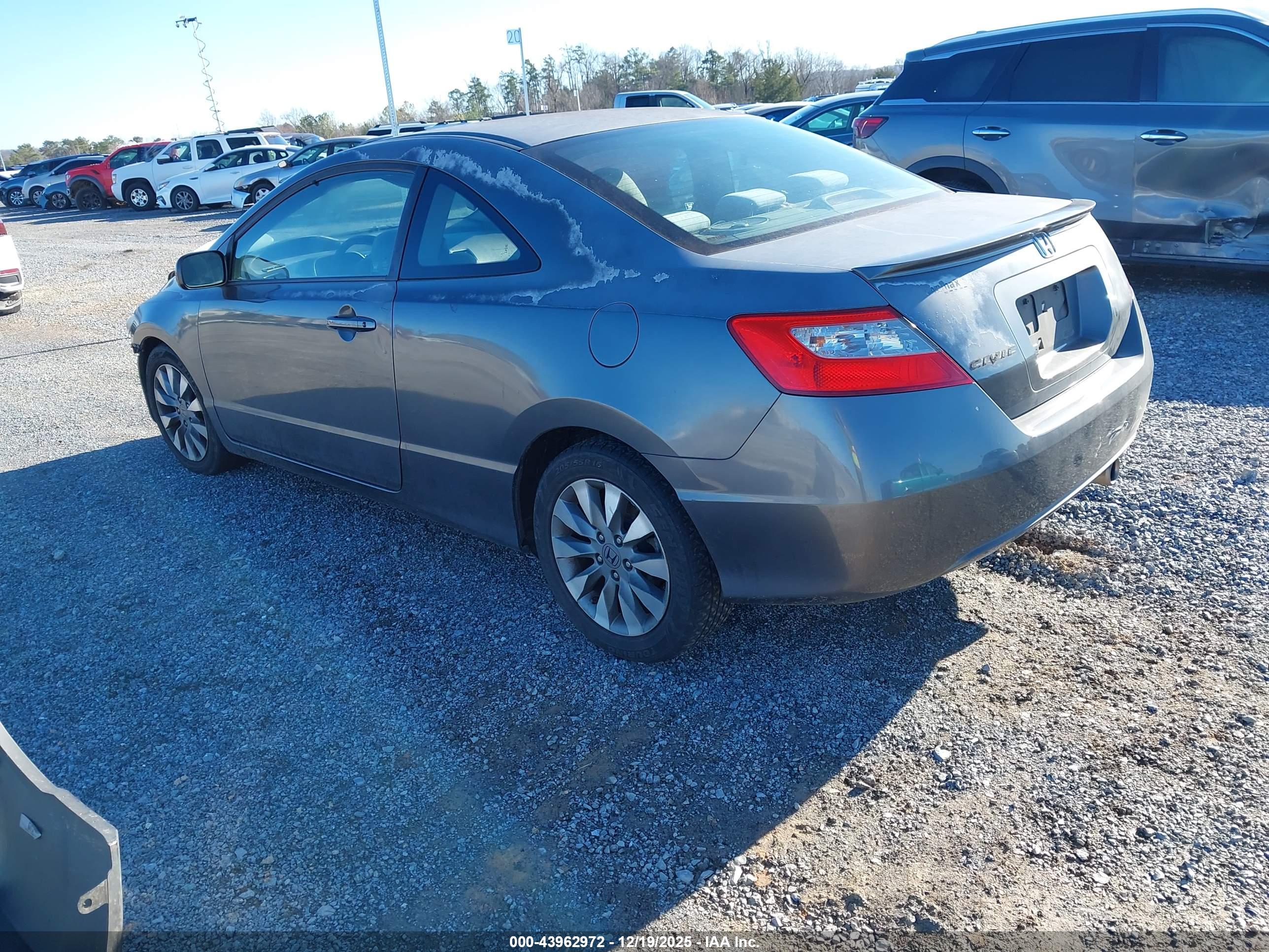 HONDA CIVIC image 3