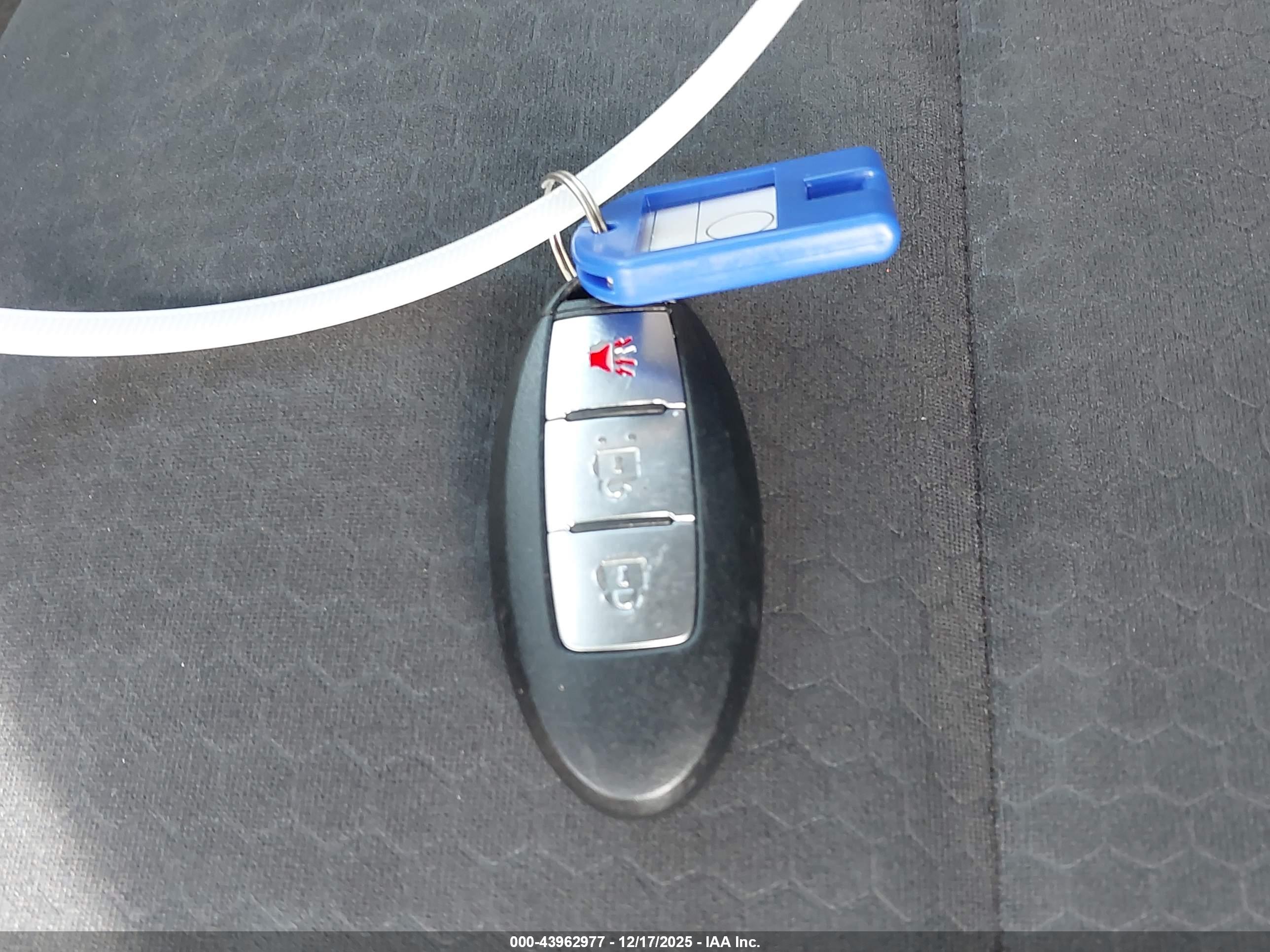 NISSAN JUKE image 11