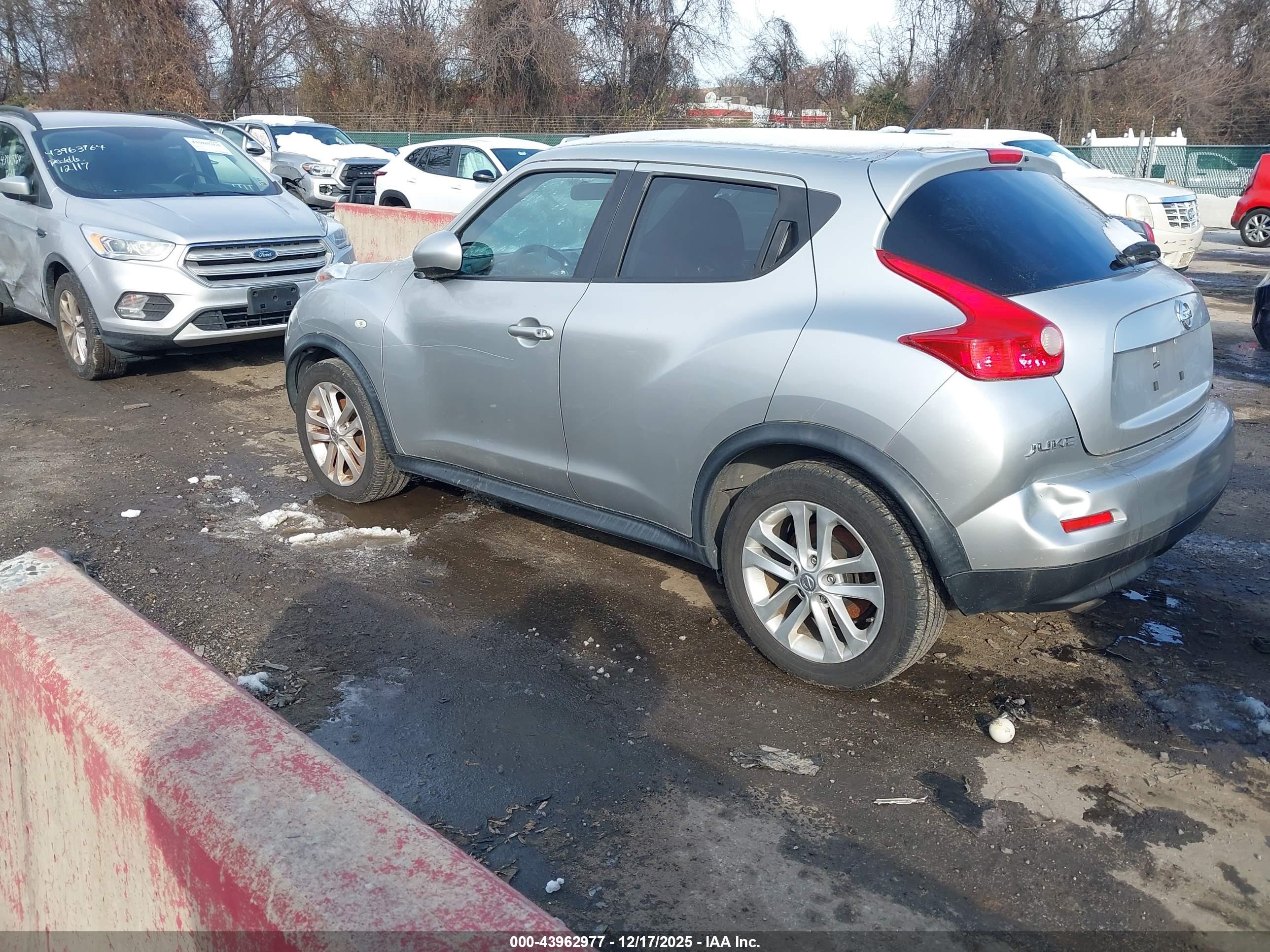 NISSAN JUKE image 3