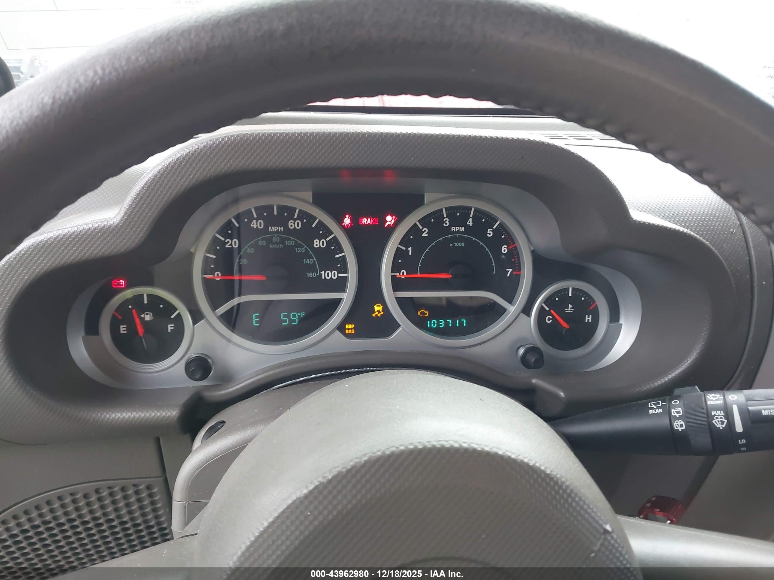 JEEP WRANGLER image 7