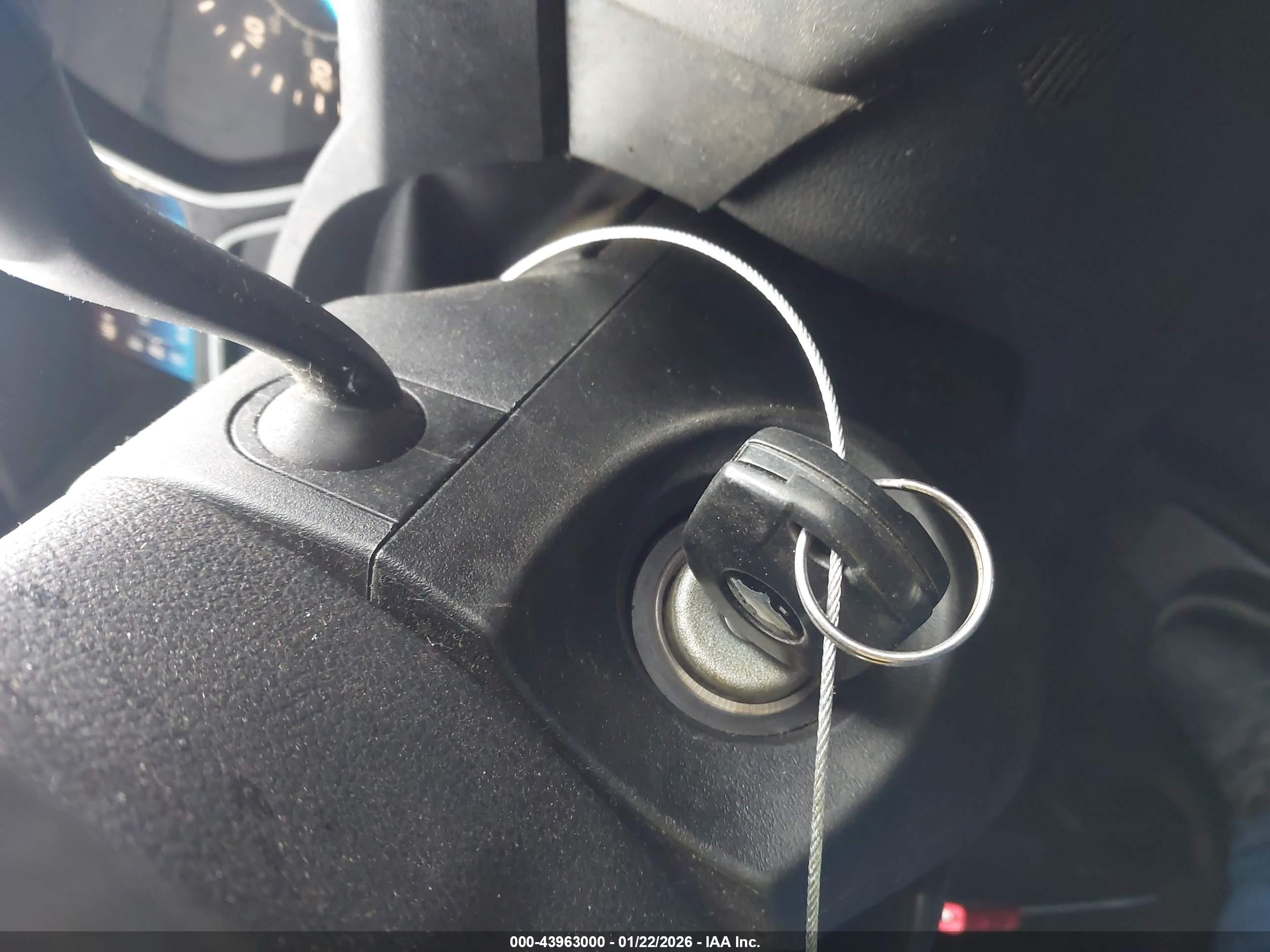 FORD ESCAPE image 11