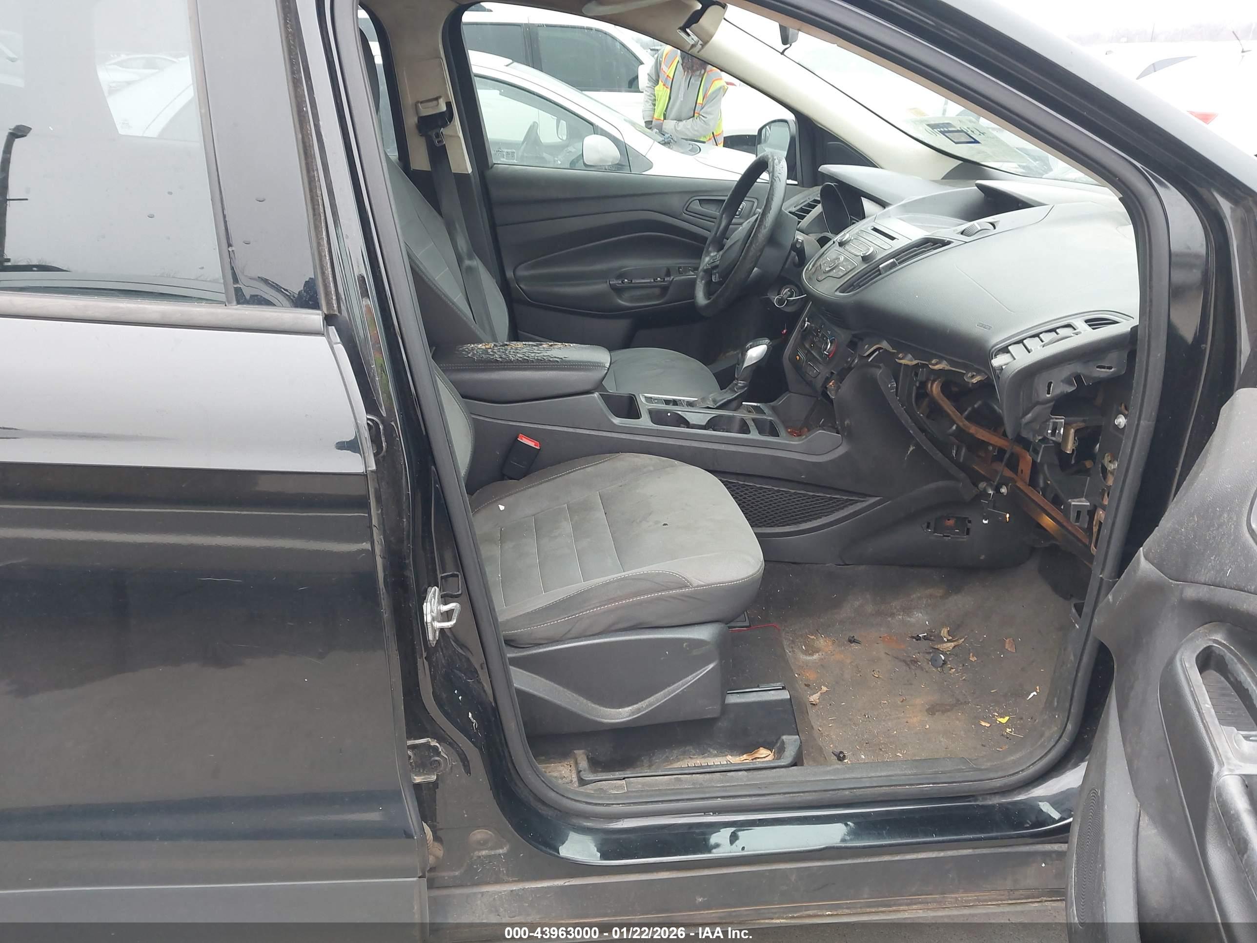 FORD ESCAPE image 5